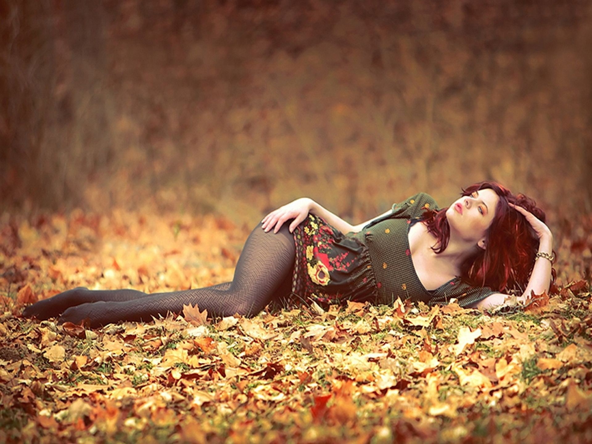 1080P, long, leg, redheads, art, x, leggings, leaves, outdoors, lying, hd, women, autumn, dress, hair, people, HD Wallpaper