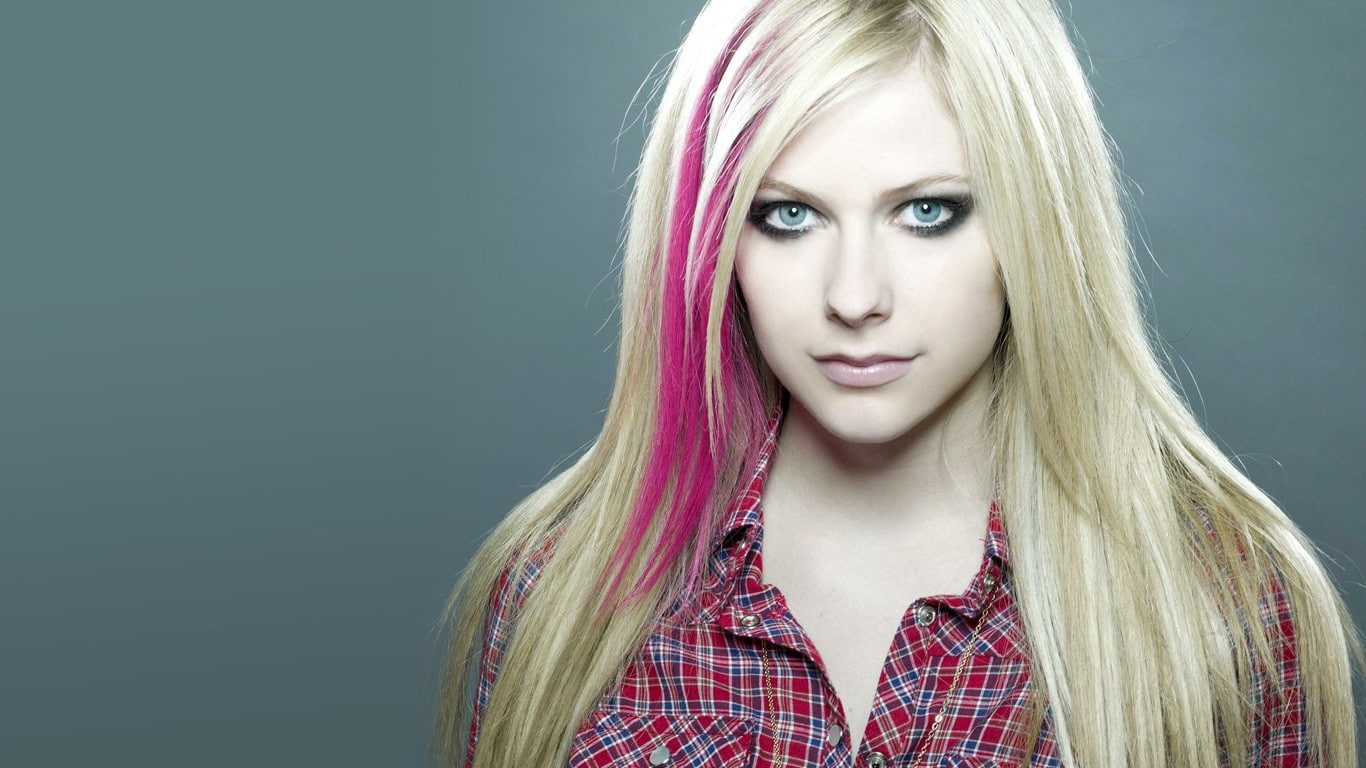 blonde, headshot, women, studio shot, teenager, beautiful woman, beautiful people, dyed hair, young women, beauty, plaid shirt, human face, Avril Lavigne, HD Wallpaper