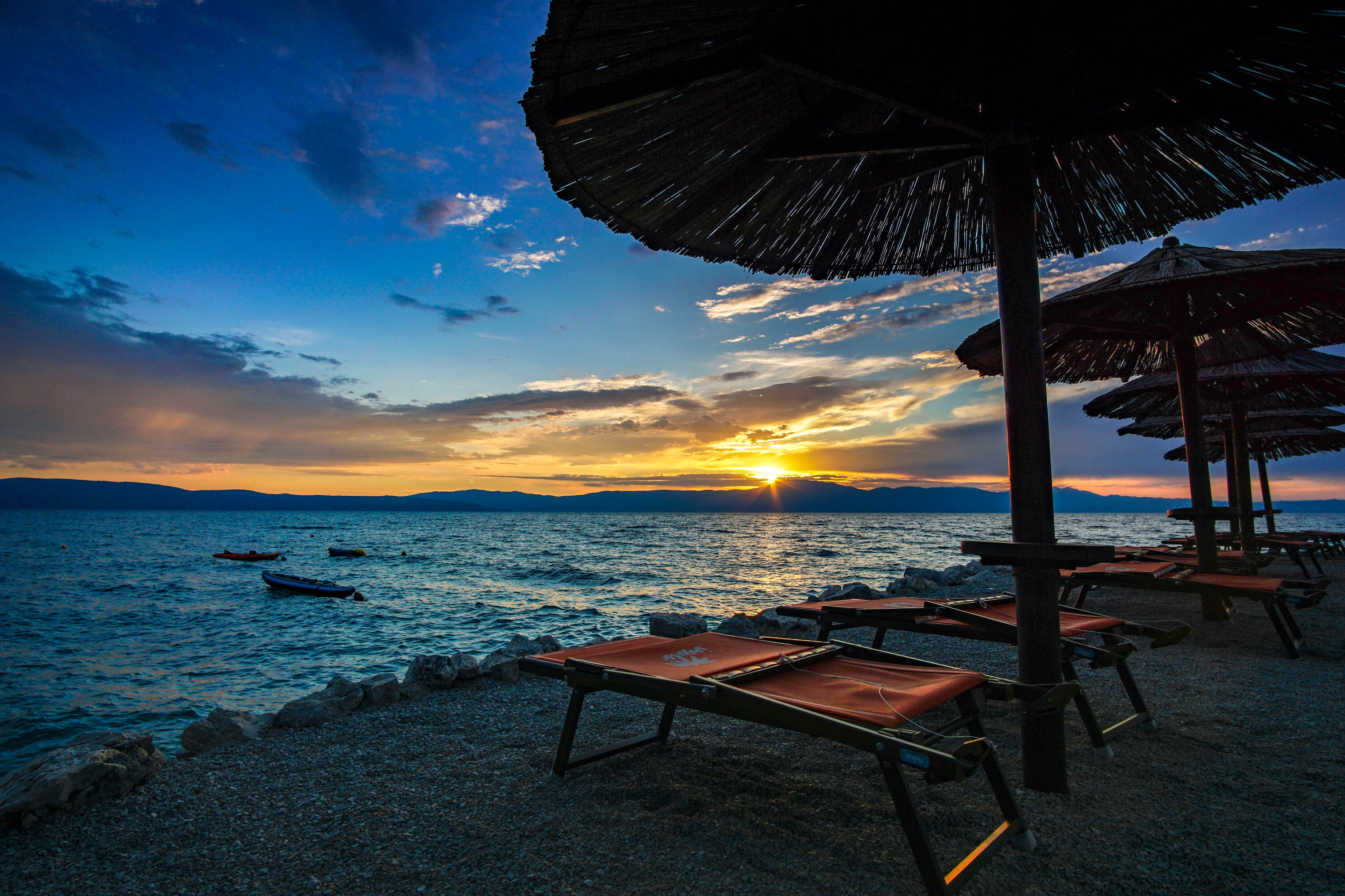nature, parasol, evening, beach, croatia, scenics - nature, sun, umbrella, horizon, cloud - sky, no people, water, summer, protection, beauty in nature, HD Wallpaper