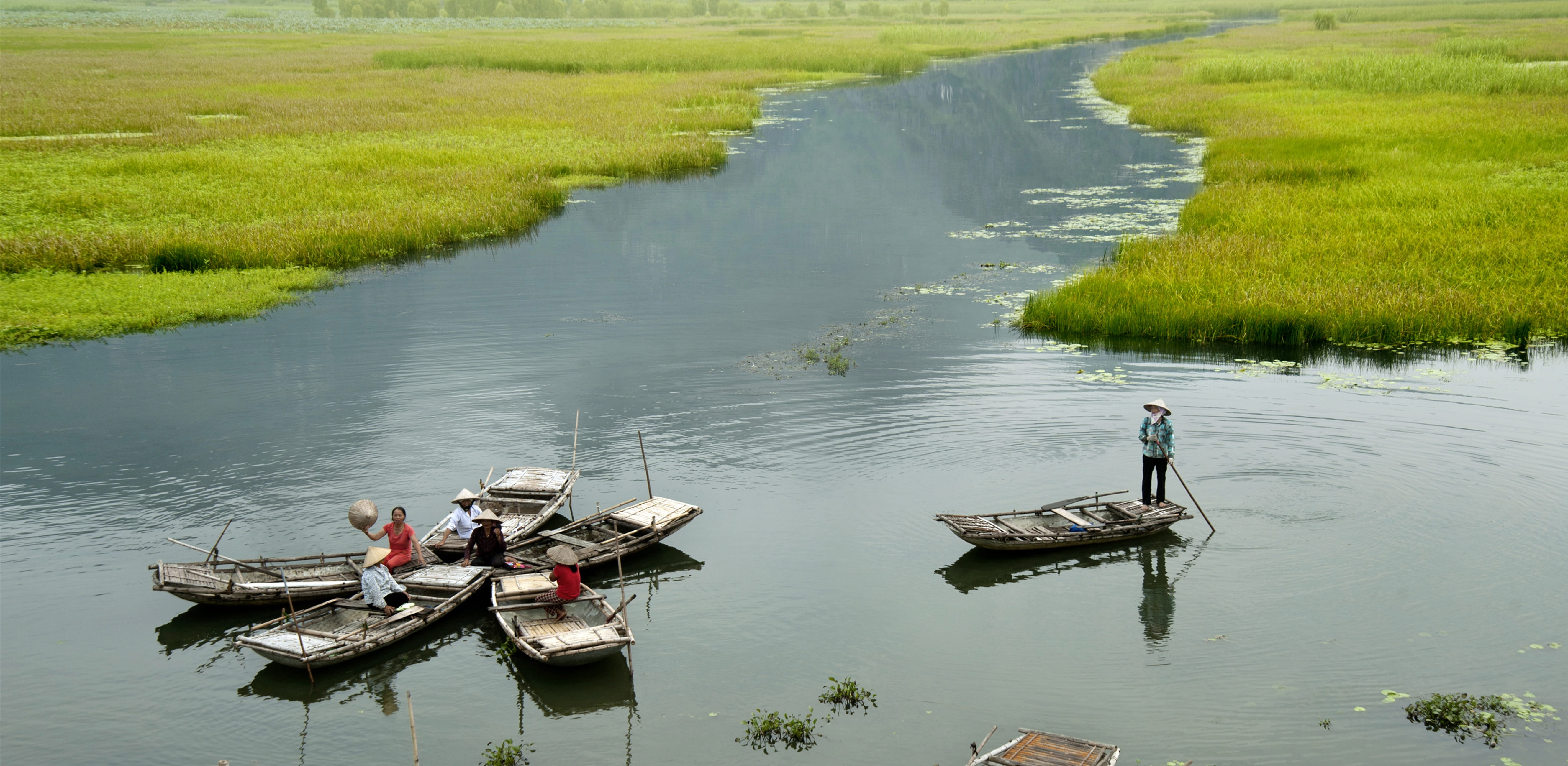 outdoors, men, beauty in nature, mode of transportation, real people, water, nautical vessel, nature, waterfront, group of people, day, grass, occupation, HD Wallpaper