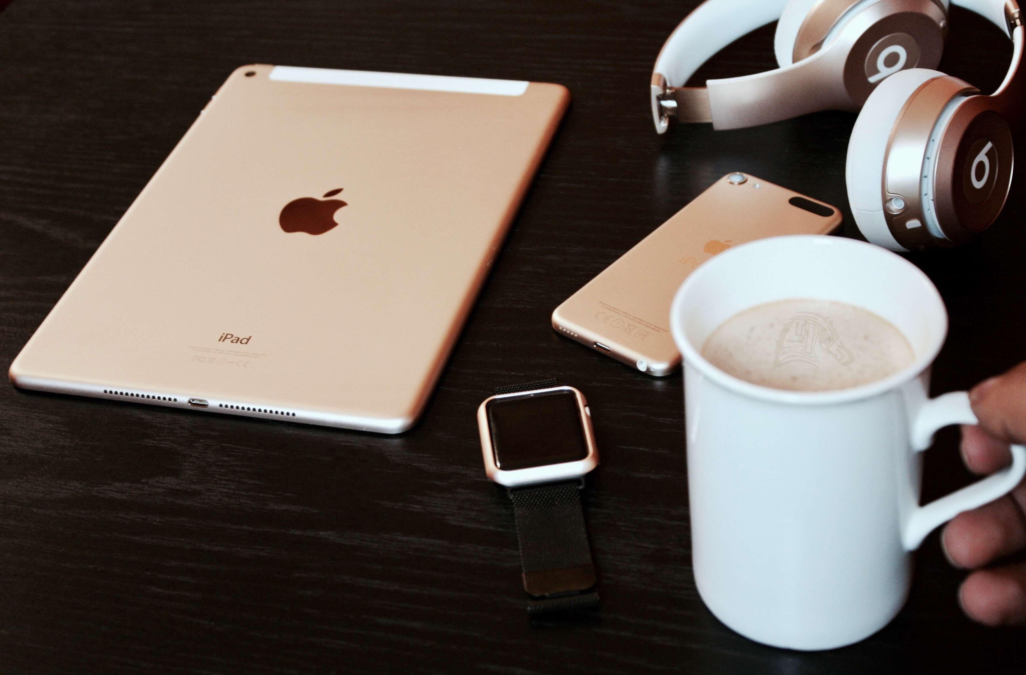 mobile phone, menu, set, wireless technology, apple watch, cup, coffee - drink, indoors, scoop, high angle view, party, food and drink, coffee cup, apple, HD Wallpaper