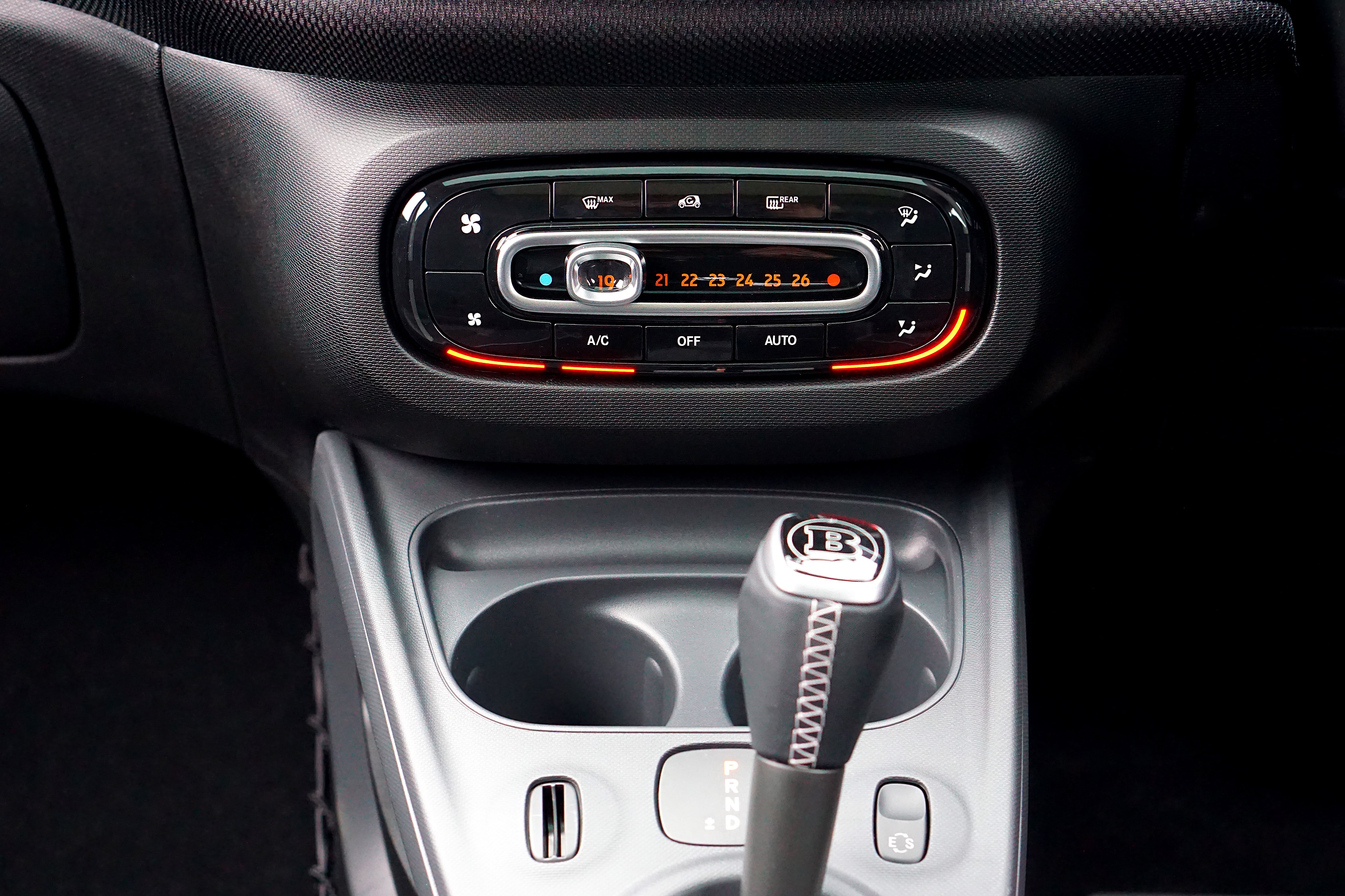 cool, motor vehicle, 5K, black color, luxury, control, number, vehicle, temperature, cooling, vehicle interior, close-up, dashboard, cold, panel, land vehicle, HD Wallpaper