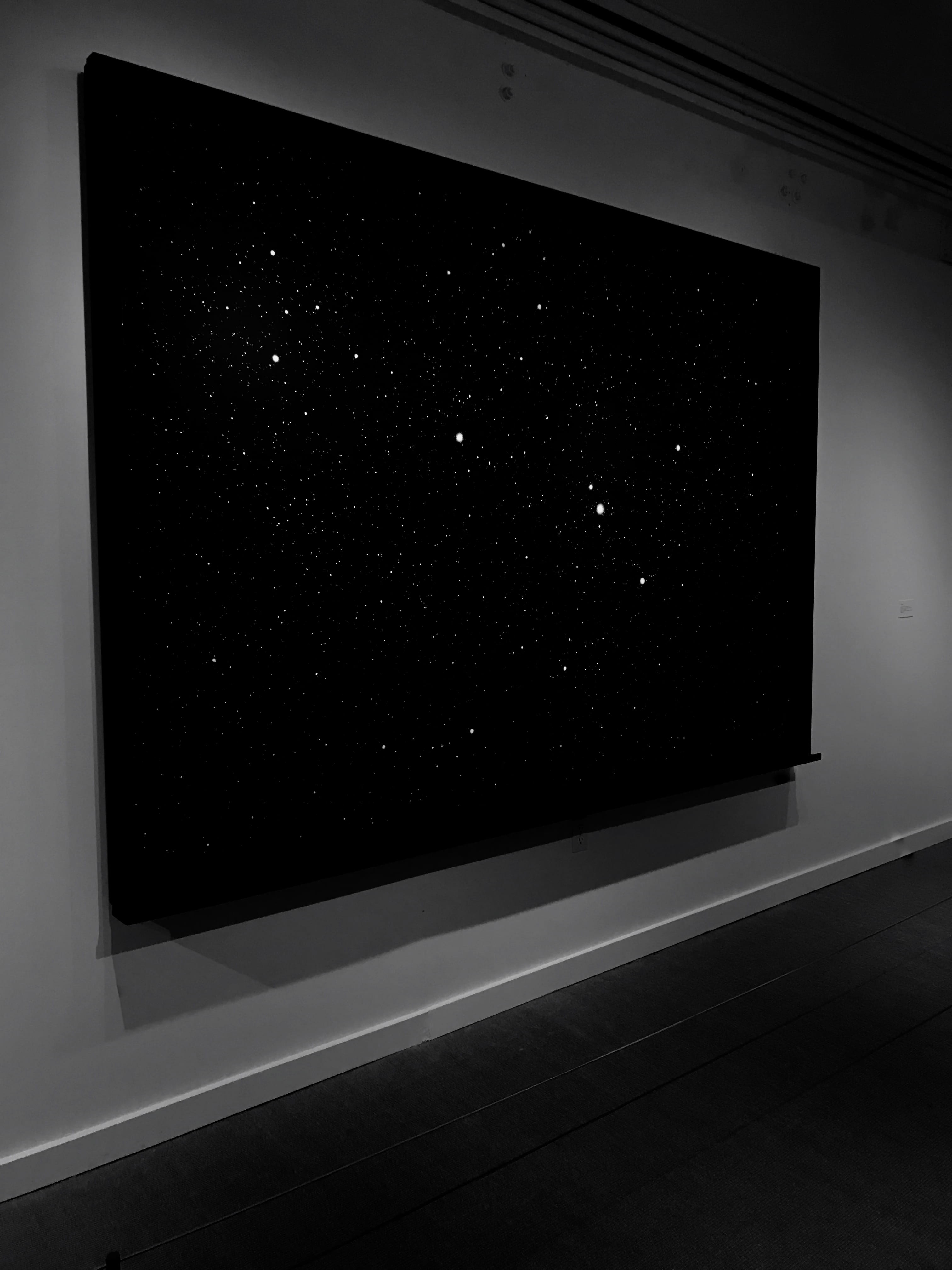 display, flooring, night, architecture, built structure, living room, tv, santa ana, close-up, paint, studio shot, copy space, high angle view, orange county museum of arts, Phone HD Wallpaper