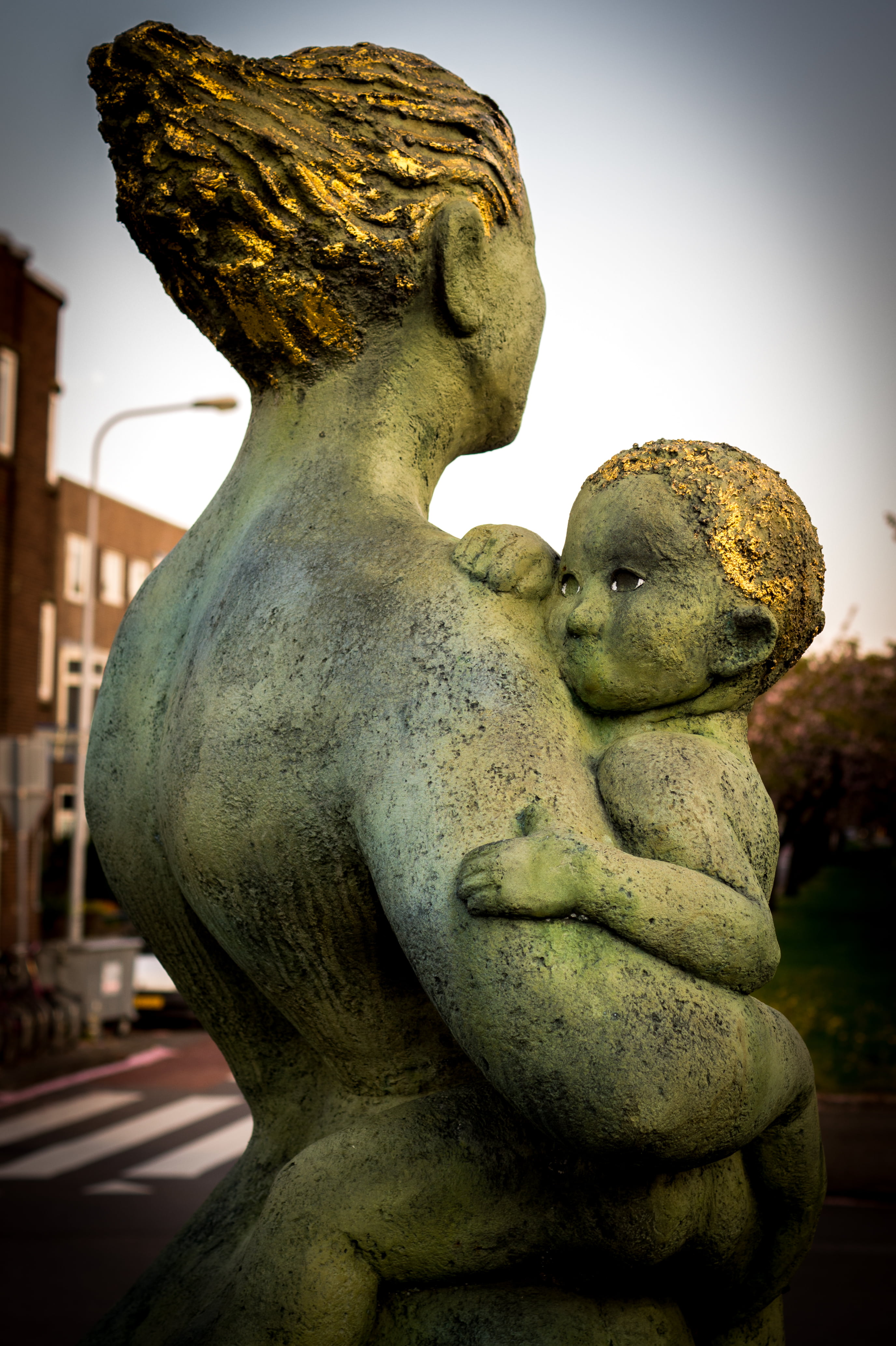 no people, sculpture, art, angel, old, mom, history, 4K, child, male likeness, art and craft, parent, day, architecture, statue, solid, close-up, representation, Phone HD Wallpaper
