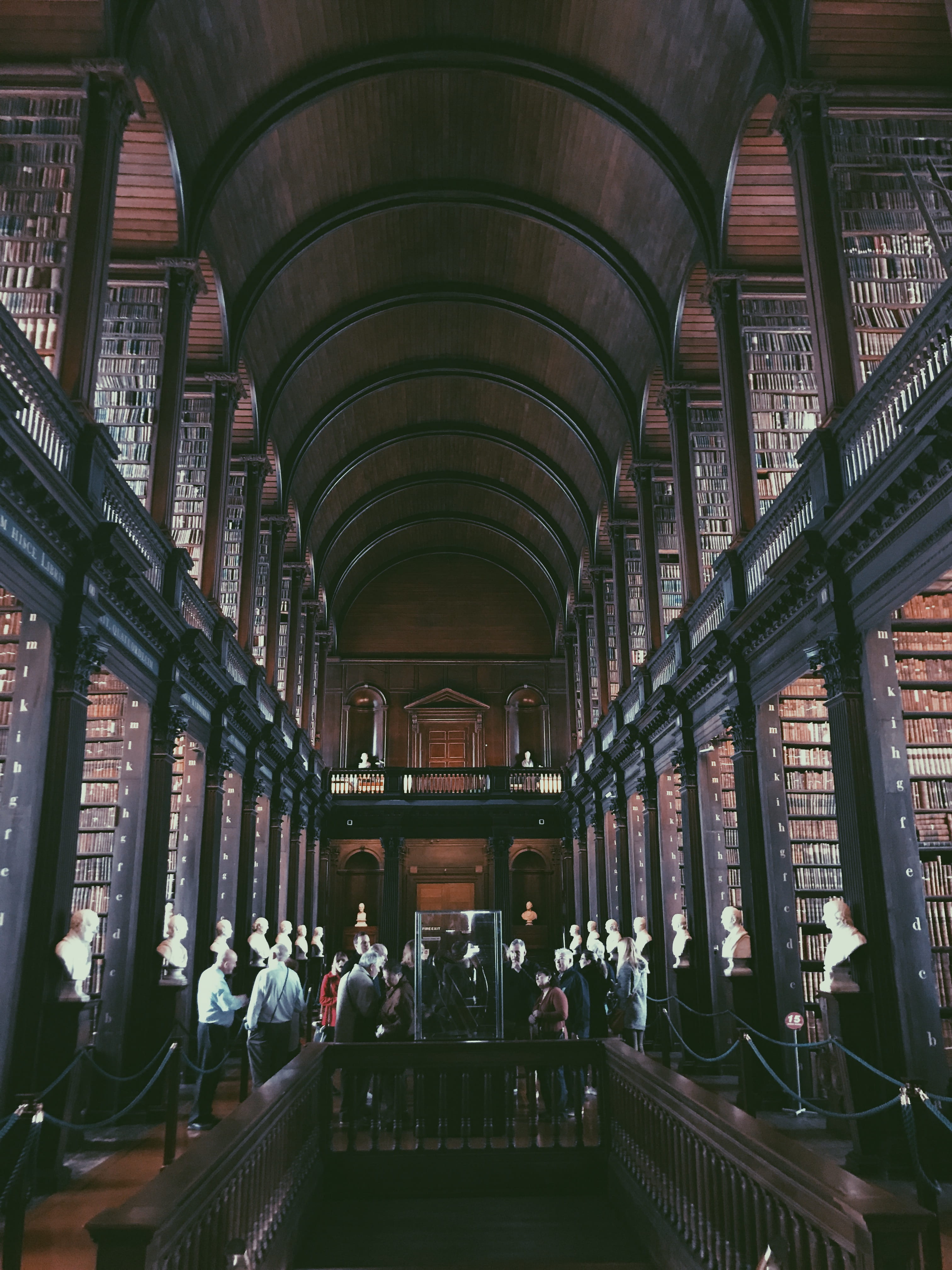 lifestyles, architecture, men, black, arch, architectural column, building, women, in a row, college, indoors, hallway, trinity, lighting equipment, crowd, Phone HD Wallpaper