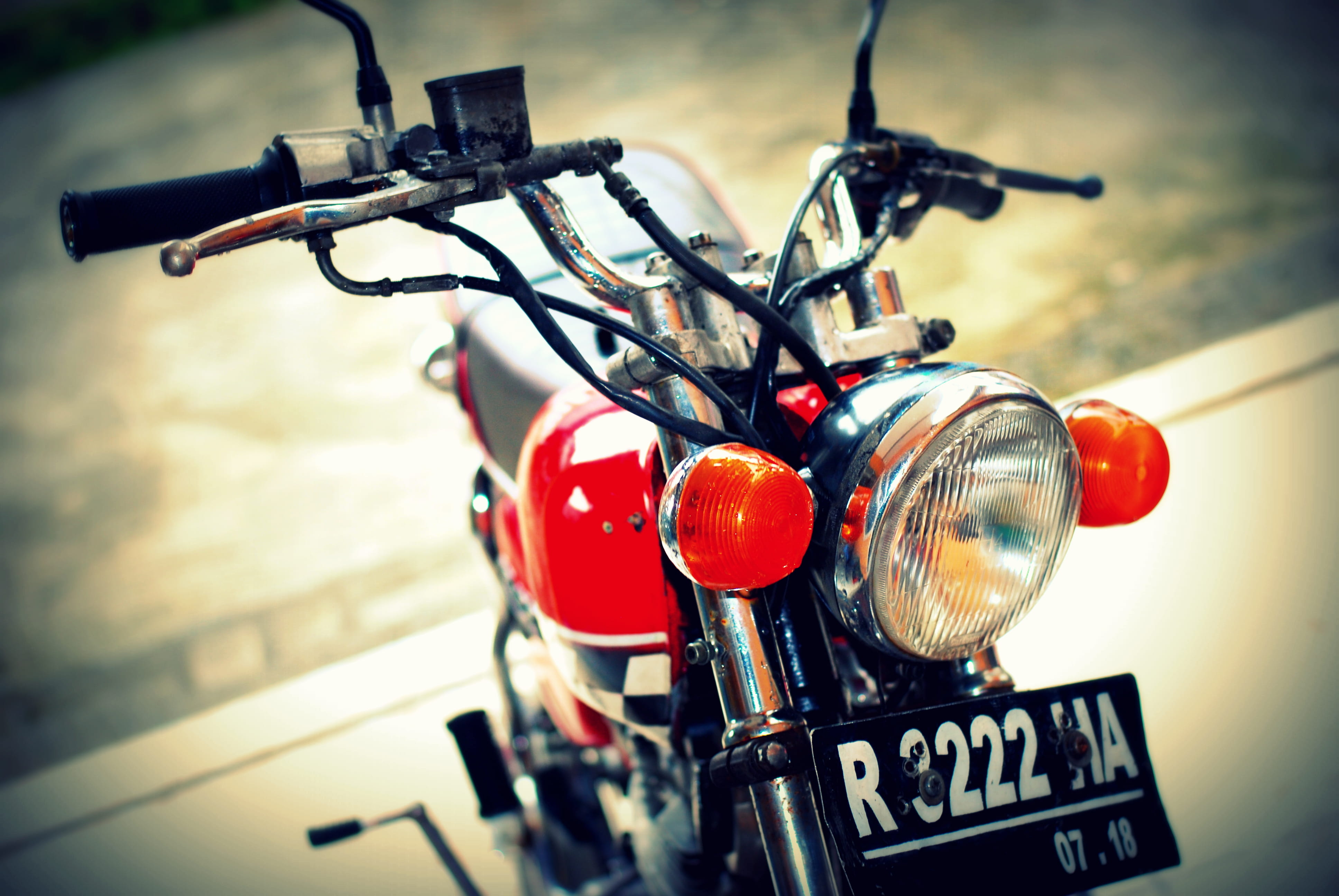 handlebar, dirt road, land vehicle, city, no people, architecture, 4K, wheel, light, bike, red, sign, tire, day, lighting equipment, road, stationary, HD Wallpaper