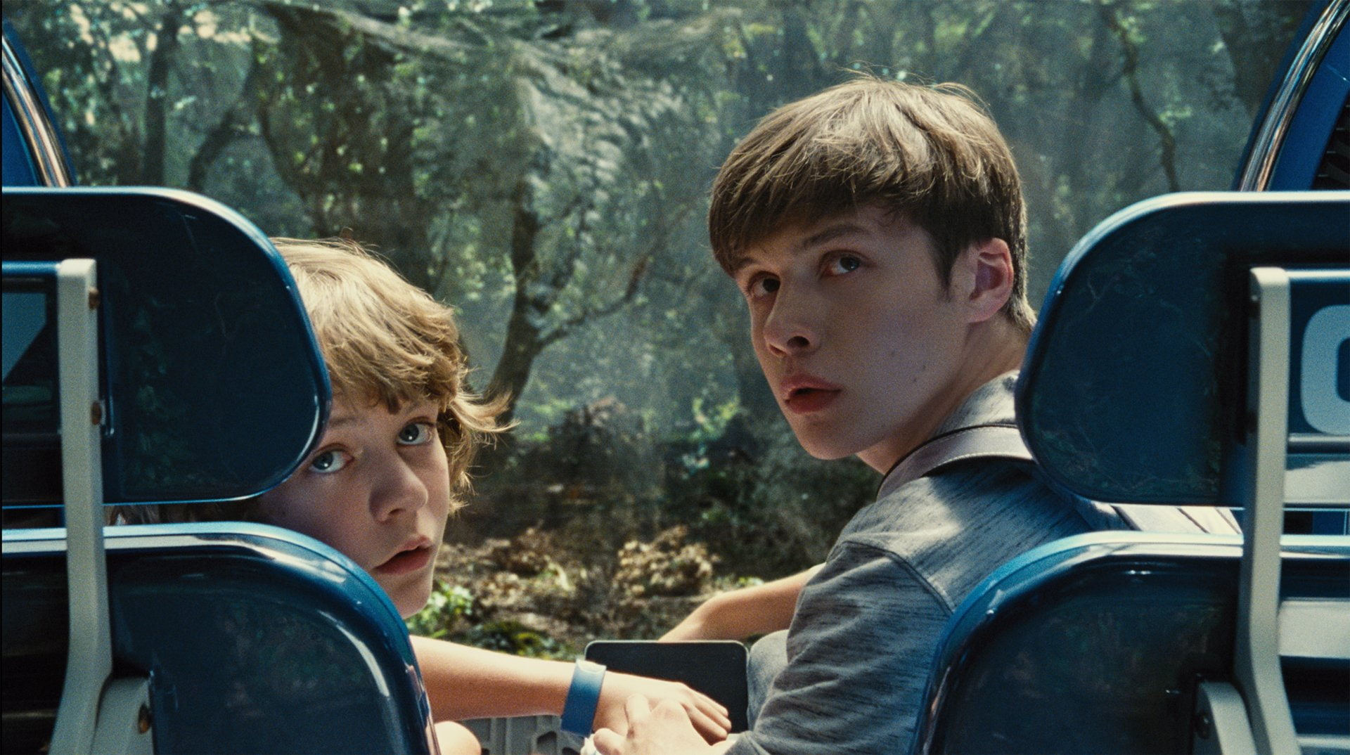 adolescence, togetherness, forest, tree, teenager, childhood, Jurassic Park, leisure activity, portrait, Nick Robinson, outdoors, innocence, real people, HD Wallpaper