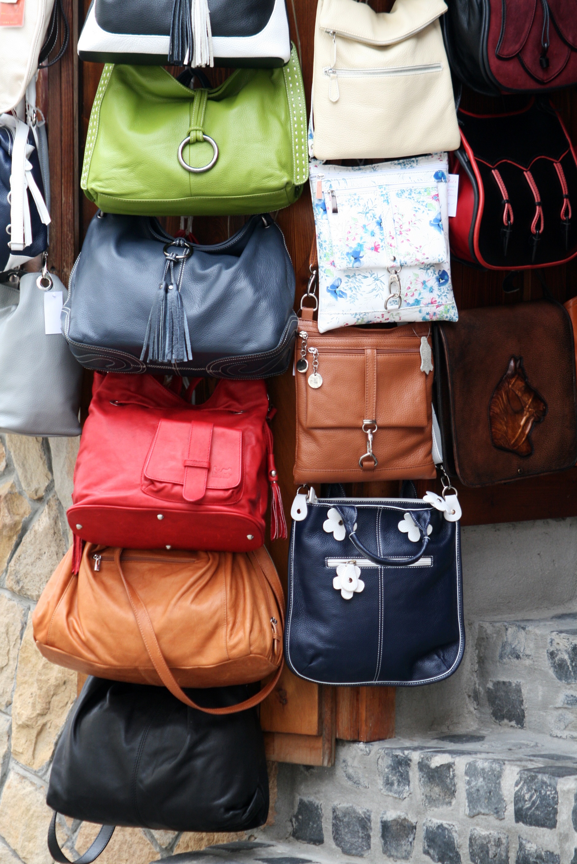 showcase, clothing, rear view, midsection, luggage, shop, fair, three quarter length, street, travel, backpack, bag, suitcase, shoulder bag, one person, Phone HD Wallpaper