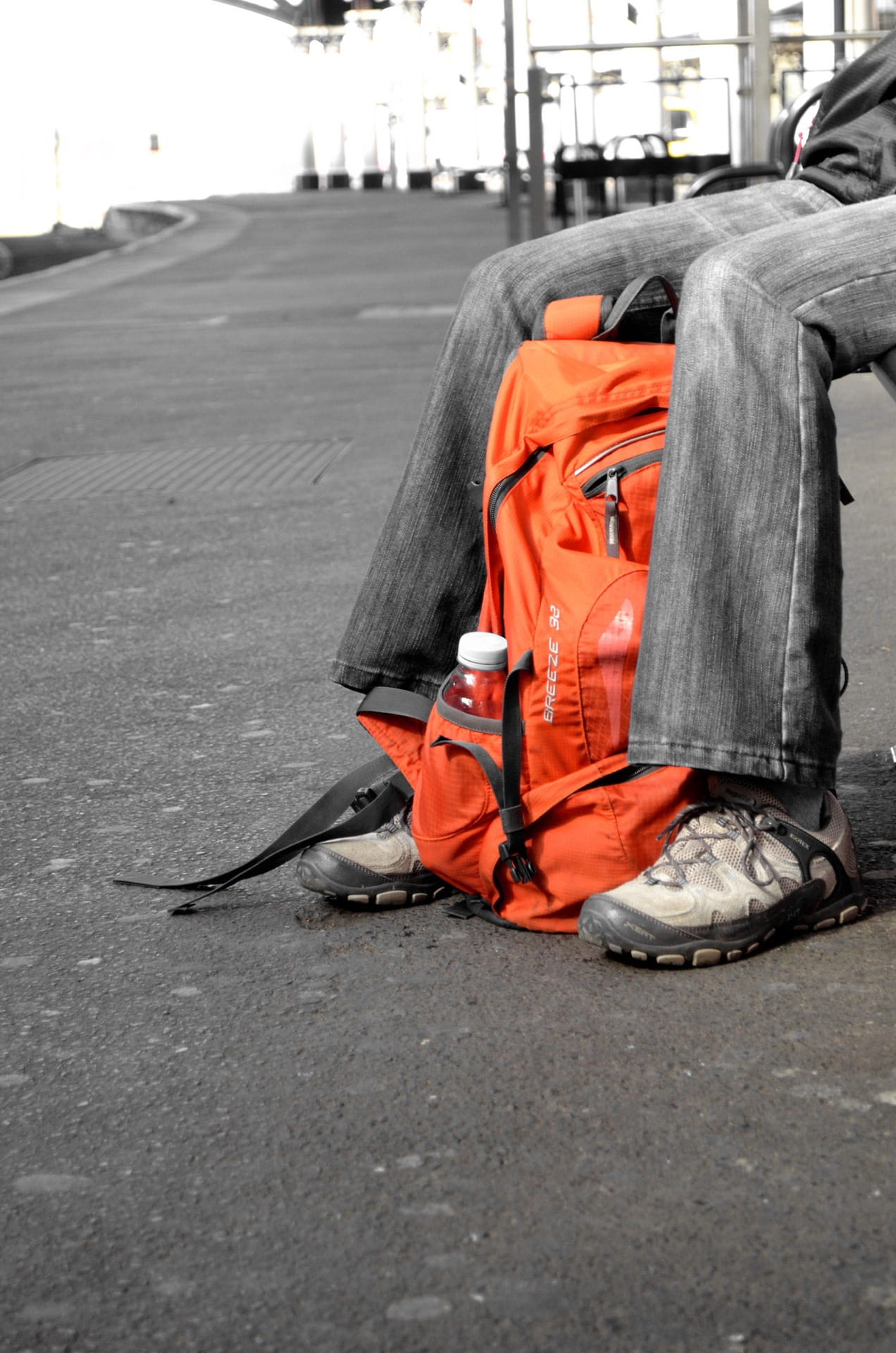 urban Scene, color, adult, social issues, People, selective, s, target, leg, Feet, Travel, path, photography, backpack, 1080P, luggage, sign, security, Phone HD Wallpaper