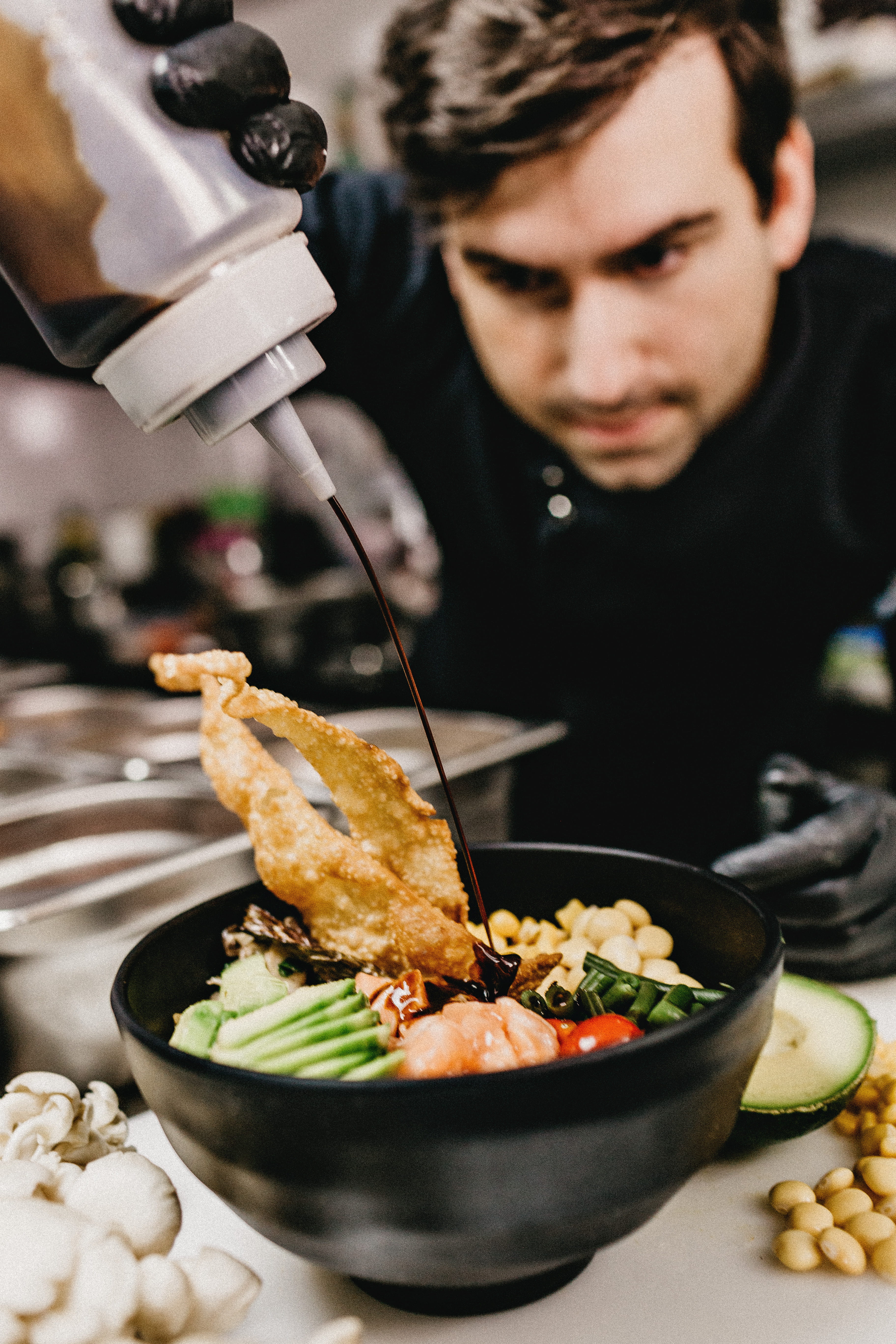 freshness, plastic, human, one person, focus on foreground, business, meal, concentration, poke, black, person, kitchen utensil, holding, vegetables, restaurant, Phone HD Wallpaper