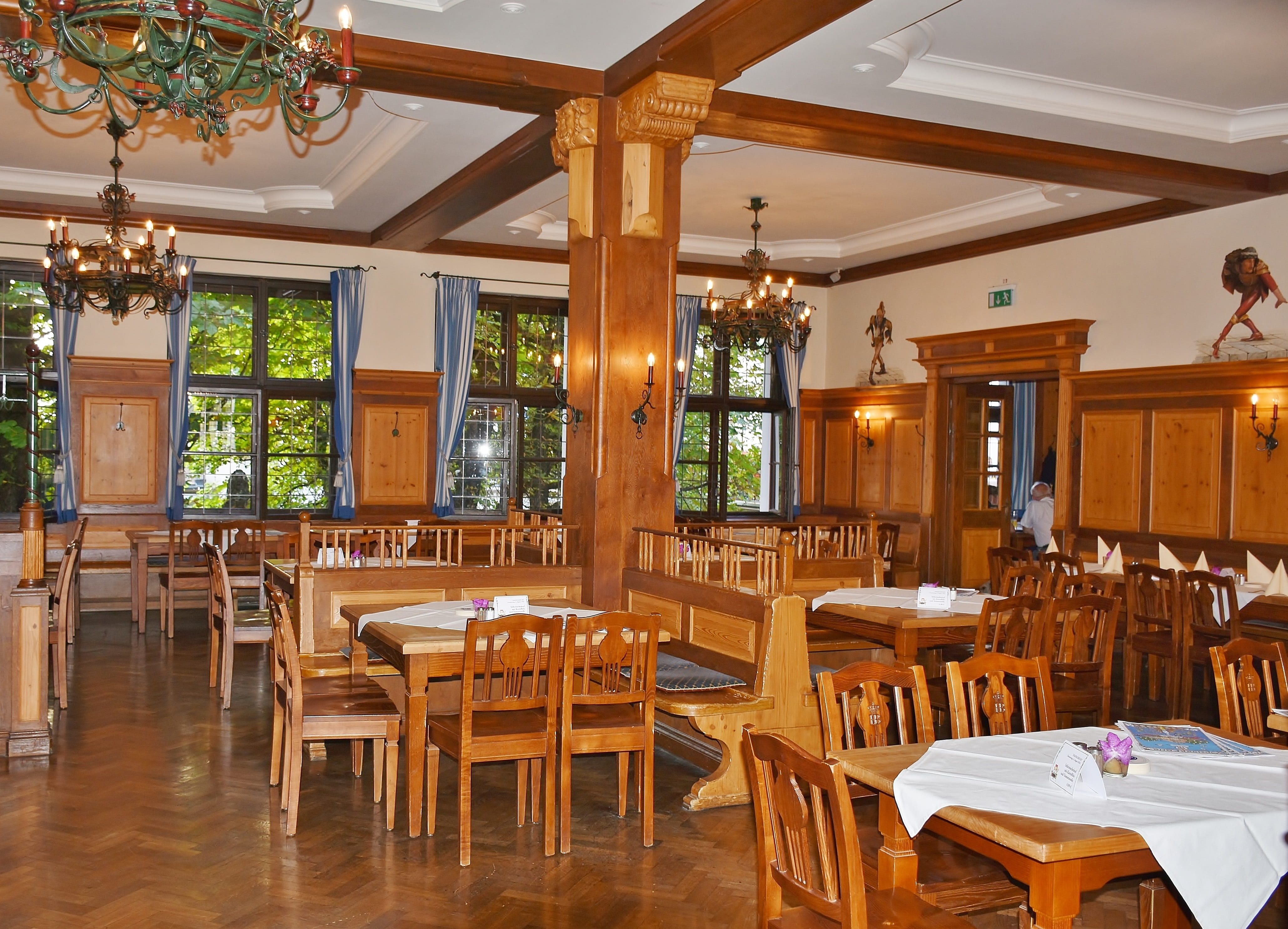 indoors, building, absence, elegance, dinner, munich, bavaria, Diner, seats, electric lamp, dining, window, seat, dining Room, eat, drink, no People, ceiling, HD Wallpaper