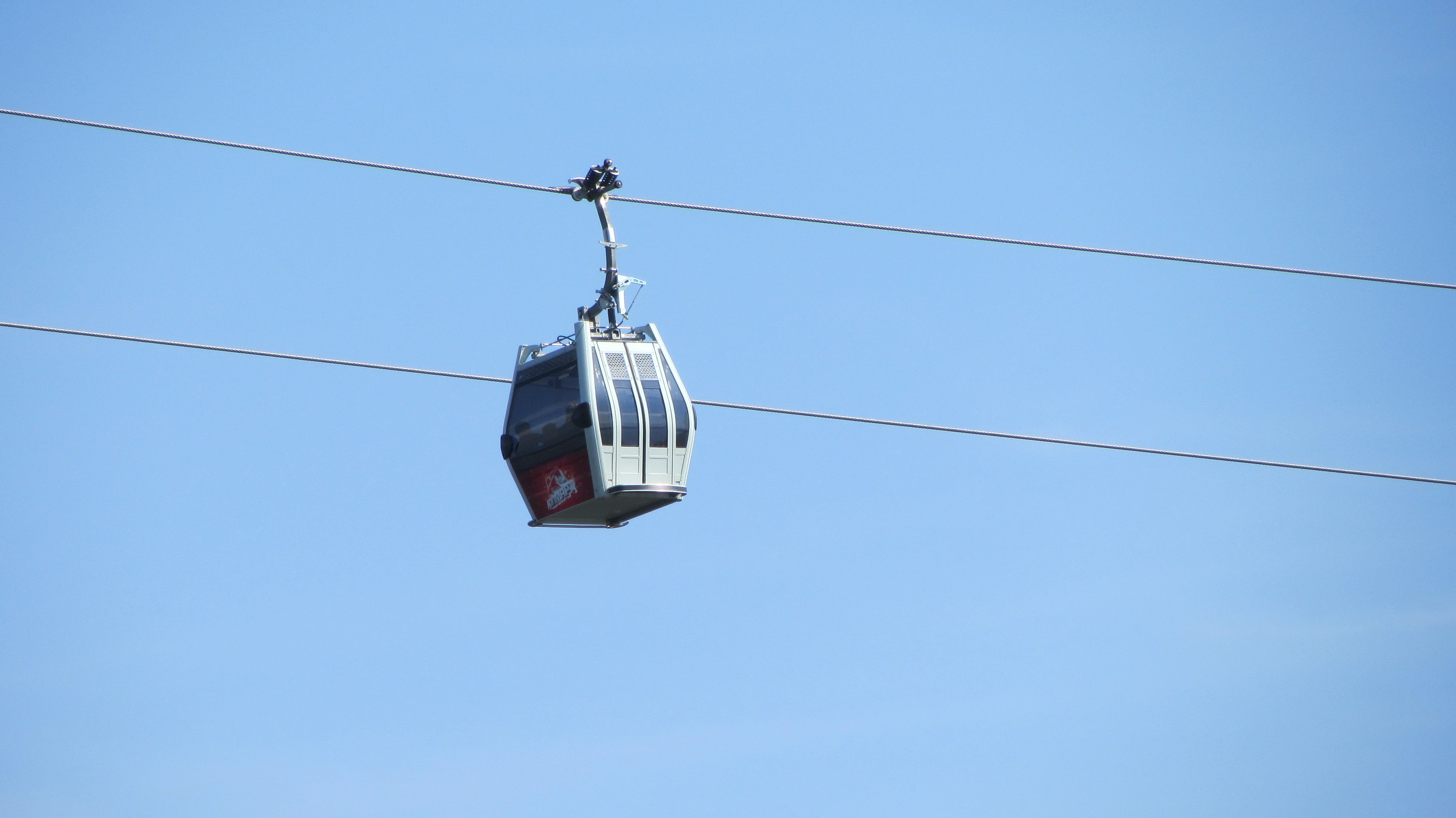 cable, no people, copy space, cable car, telephone line, sunny, transportation, passenger transport, outlook, outdoors, ski lift, 4K, electricity, low angle view, HD Wallpaper