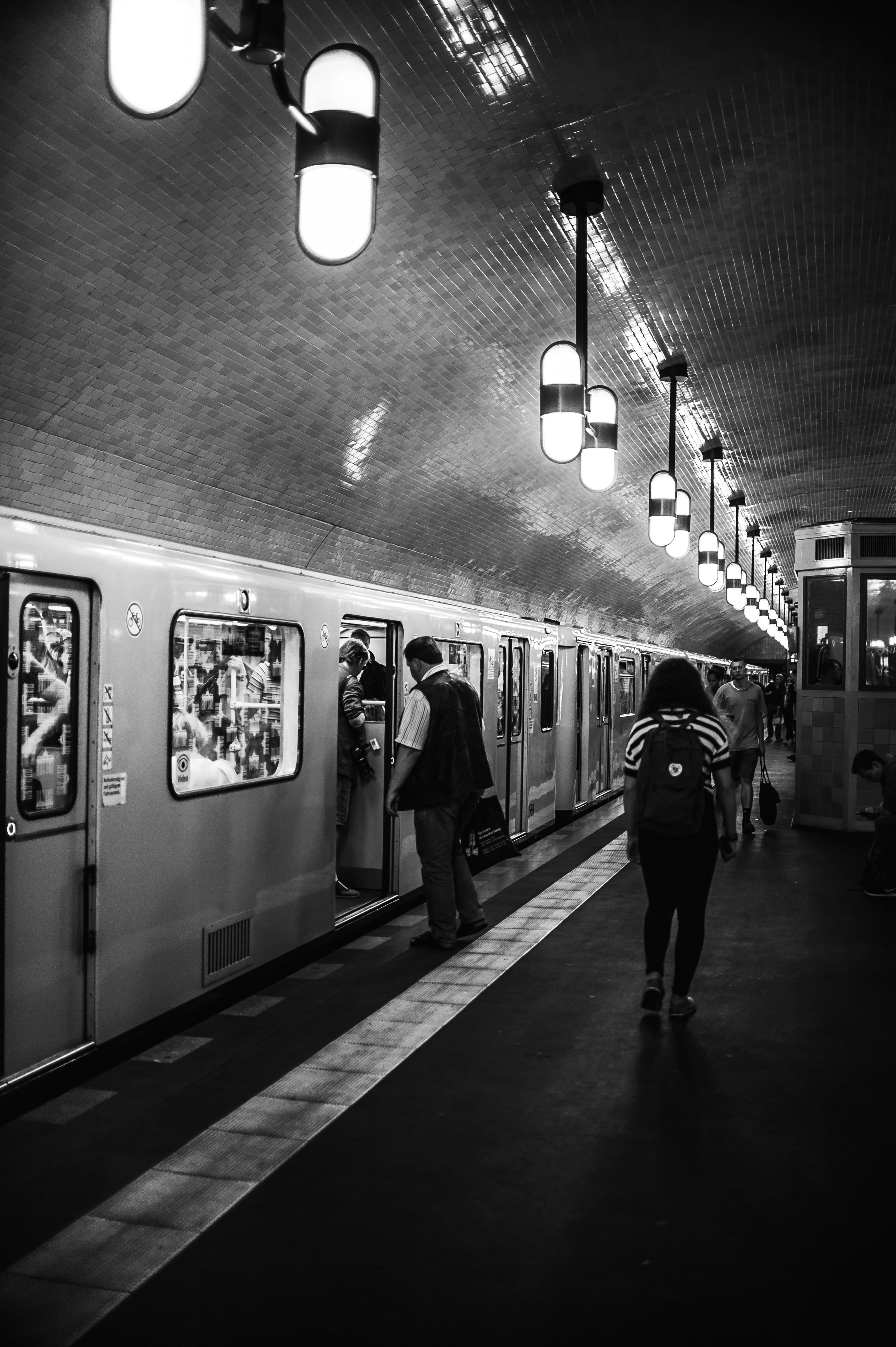 subway train, hallway, group of people, mode of transportation, lighting equipment, light, rail, train, railway, indoors, women, transportation, subway, Phone HD Wallpaper
