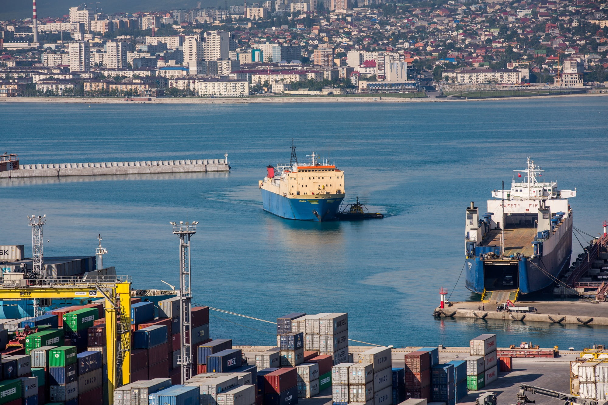 mode of transportation, loading, nature, cargo Container, business, outdoors, port, building exterior, container, novorossiysk, container Ship, export, HD Wallpaper