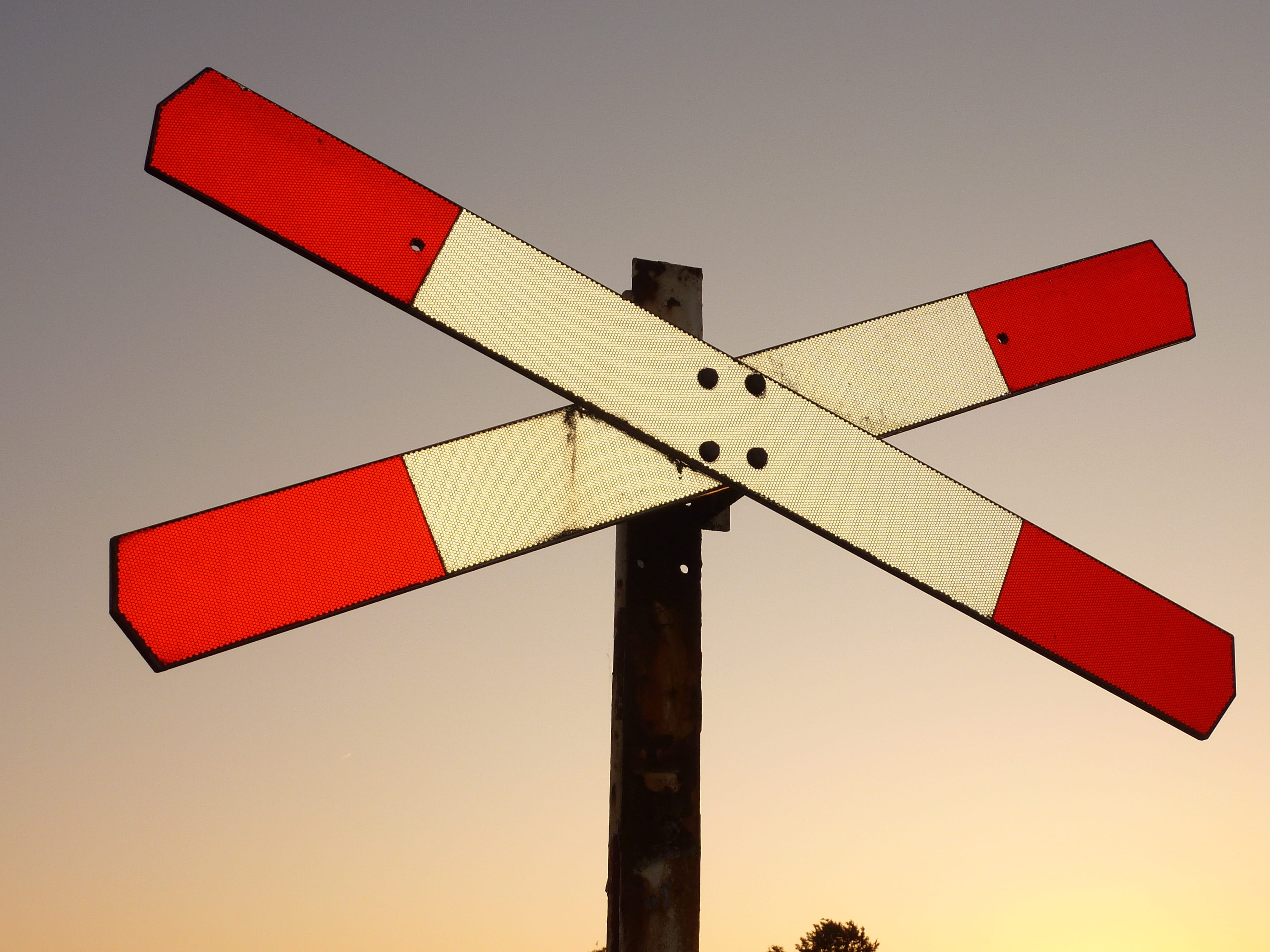 road sign, track, arrow symbol, railway line, outdoors, red, transportation, communication, 2K, low angle view, countryside, no people, dutch train, pole, HD Wallpaper