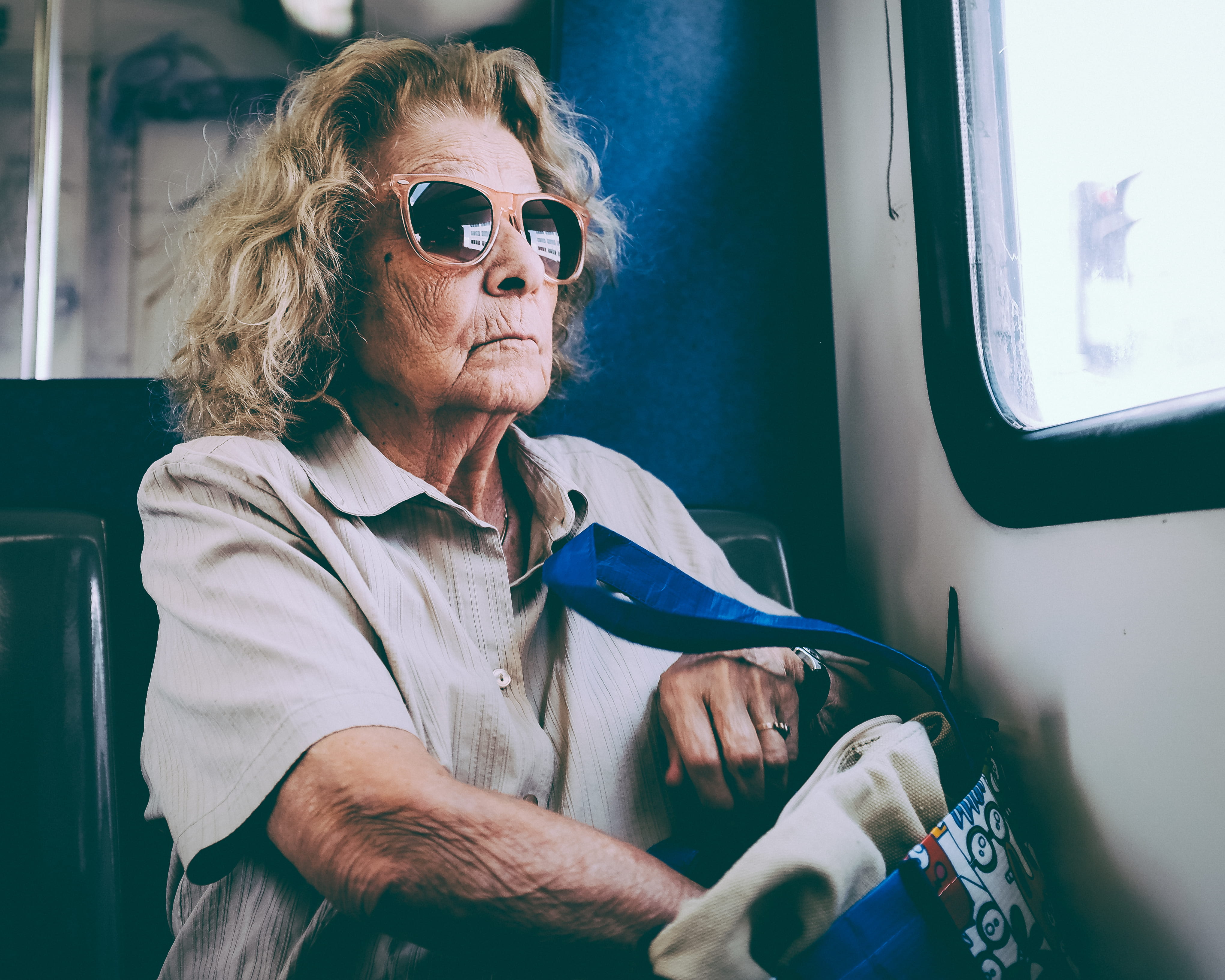 metro, staring, glasses, women, transportation, bag, woman, athen, rail transportation, adult, female, chair, one person, sitting, elderly, sunglass, shopping, HD Wallpaper
