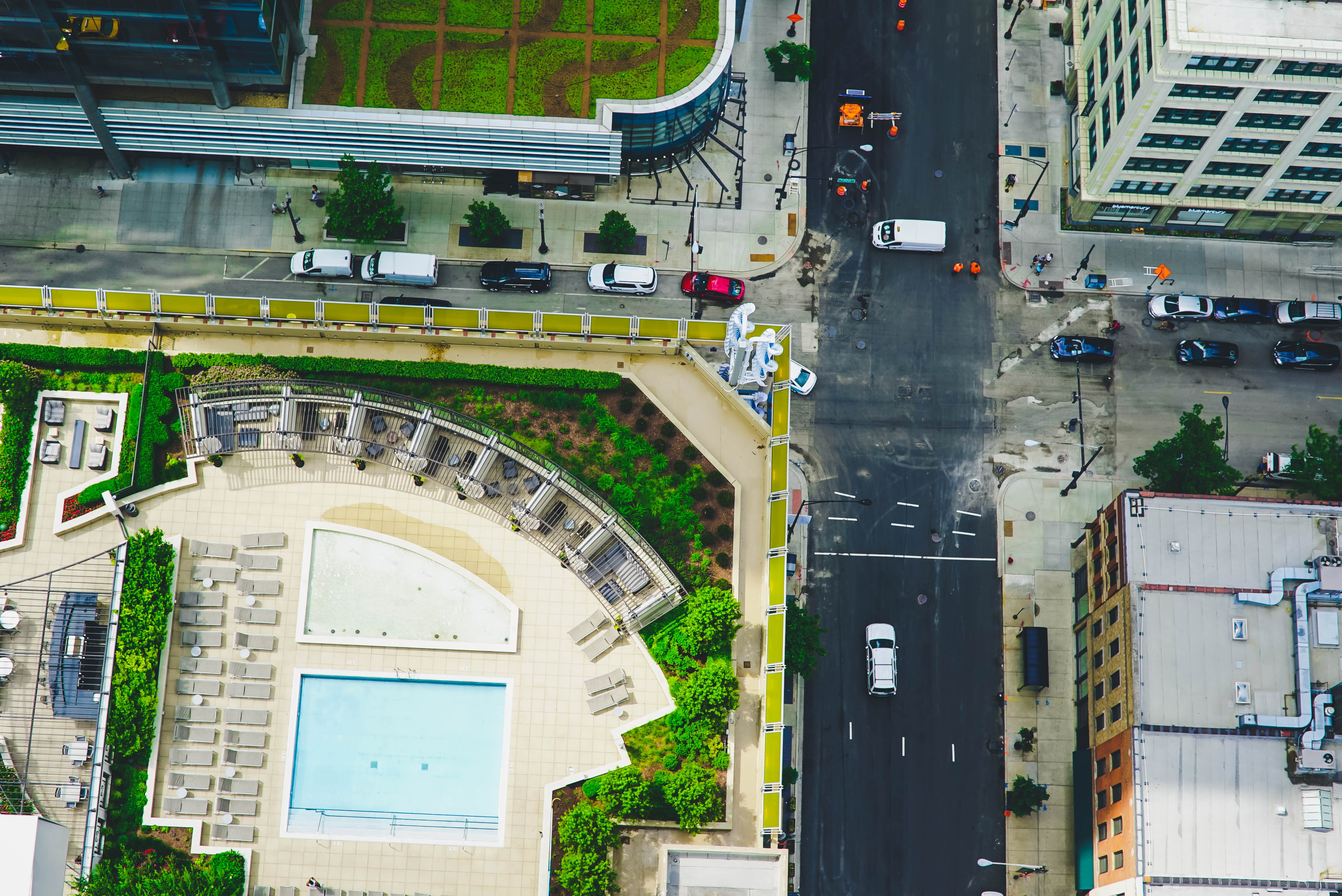 marking, no people, chi, urban Scene, motor vehicle, transportation, birds, 4K, poll, road marking, building exterior, mode of transportation, high angle view, HD Wallpaper