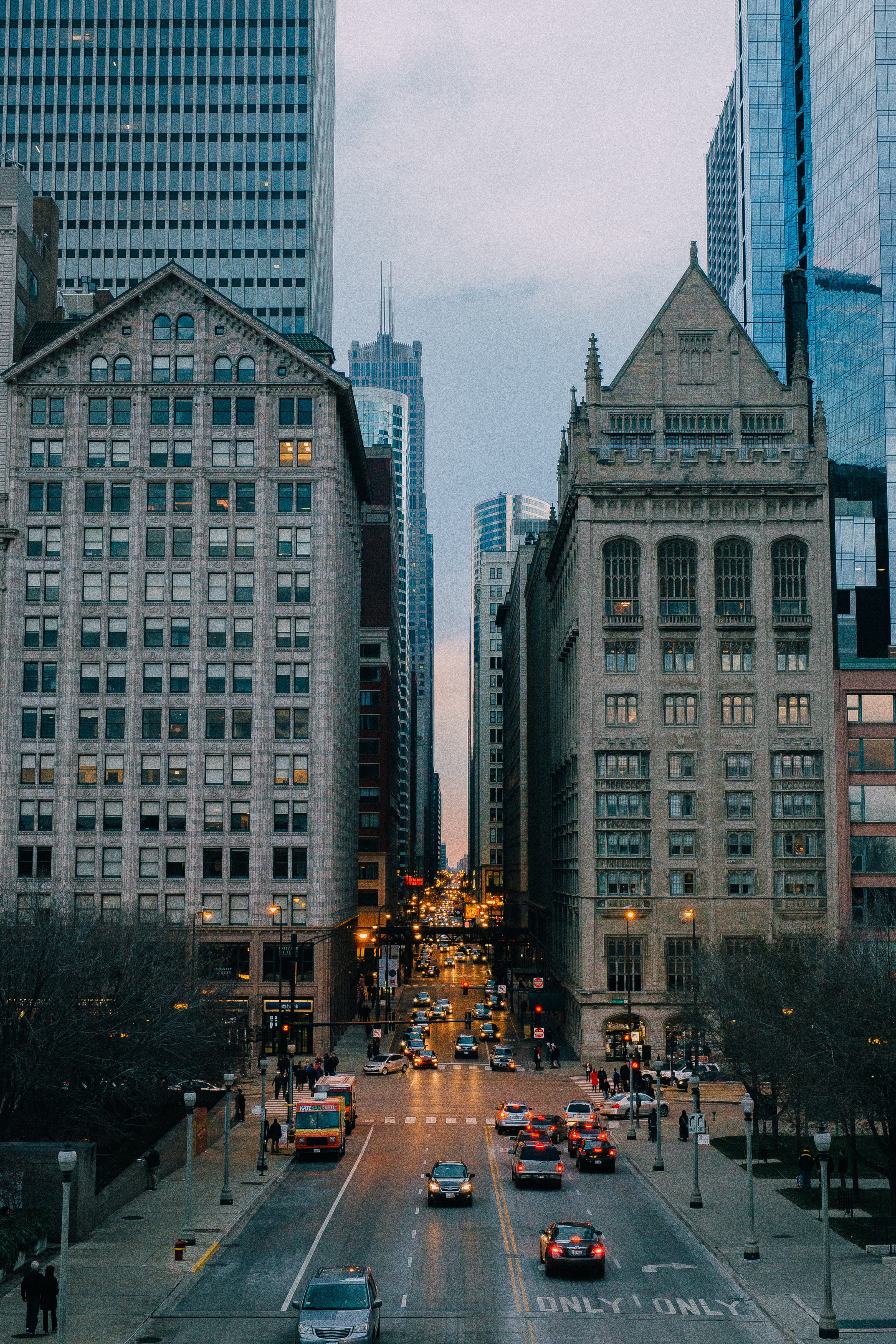 famous Place, mode of transportation, modern, manhattan - New York City, near, road, outdoors, downtown District, car, incidental people, city Life, building Exterior, Phone HD Wallpaper
