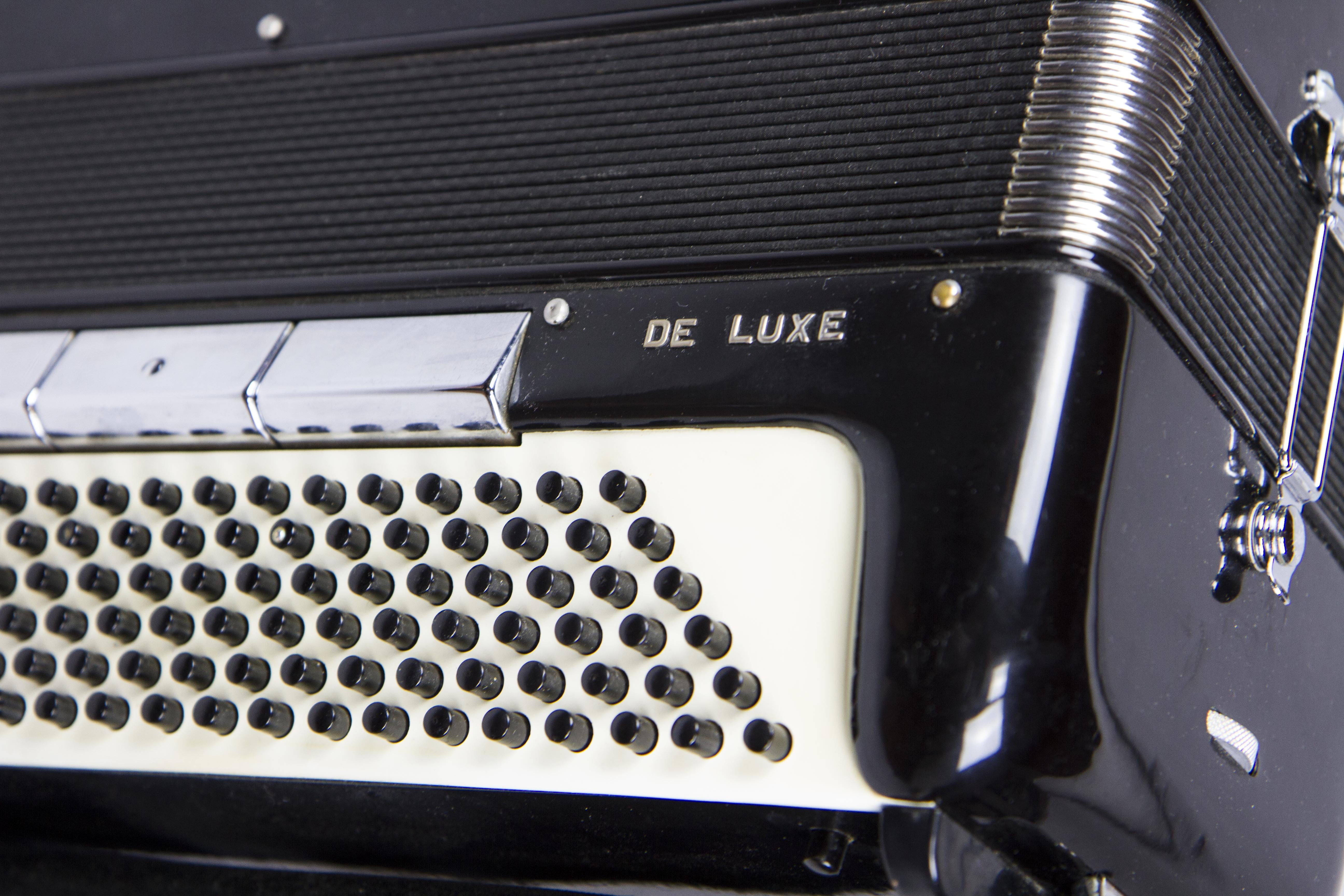 music, pattern, country music, communication, instrument, backgrounds, old, de luxe, harmonica, 5K, technology, stage, retro styled, household equipment, HD Wallpaper