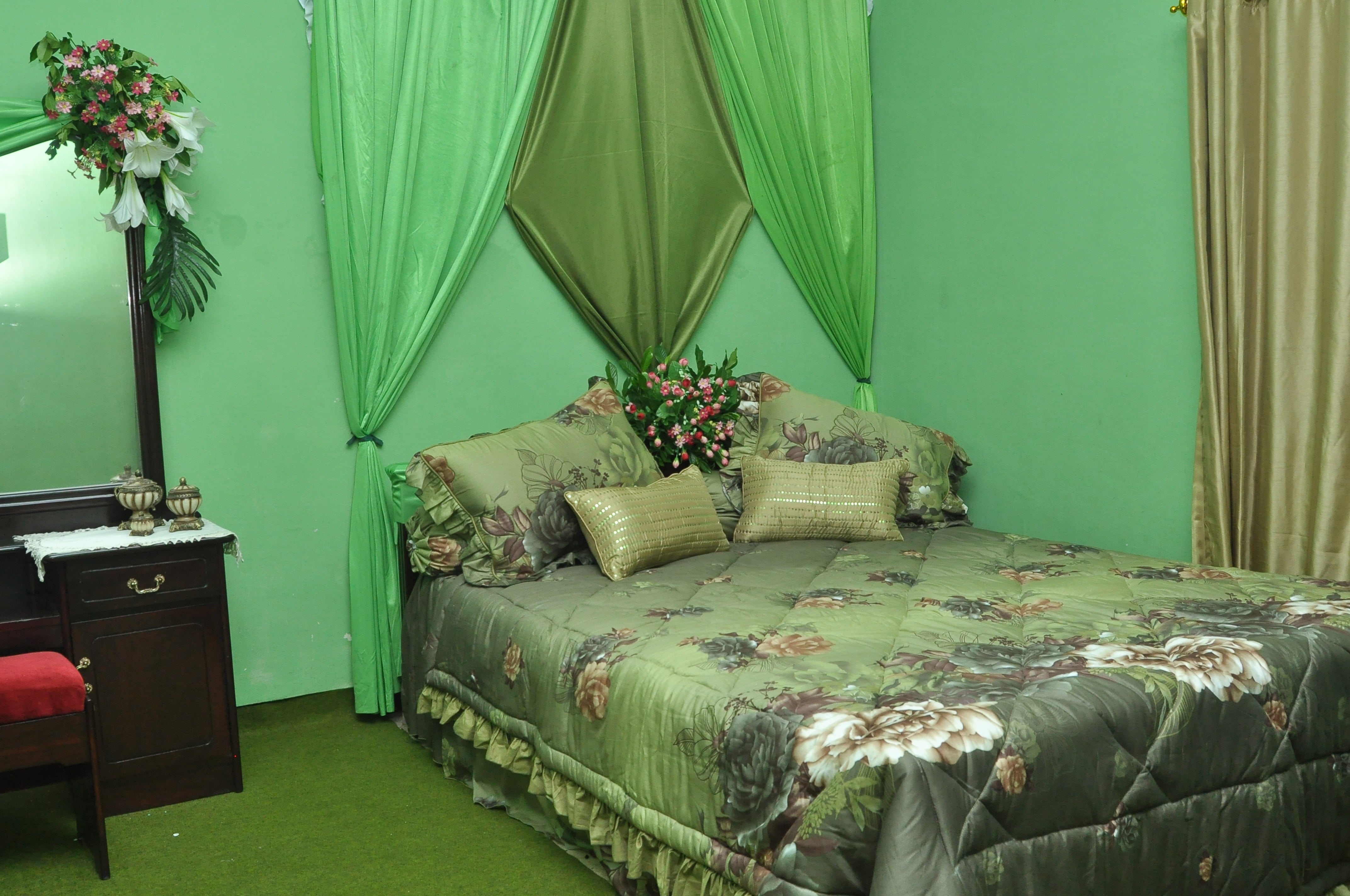 no People, hotel, relaxation, home showcase interior, furniture, elegance, textile, the bridal chamber, domestic Room, bedroom, plant, bed, decoration, HD Wallpaper