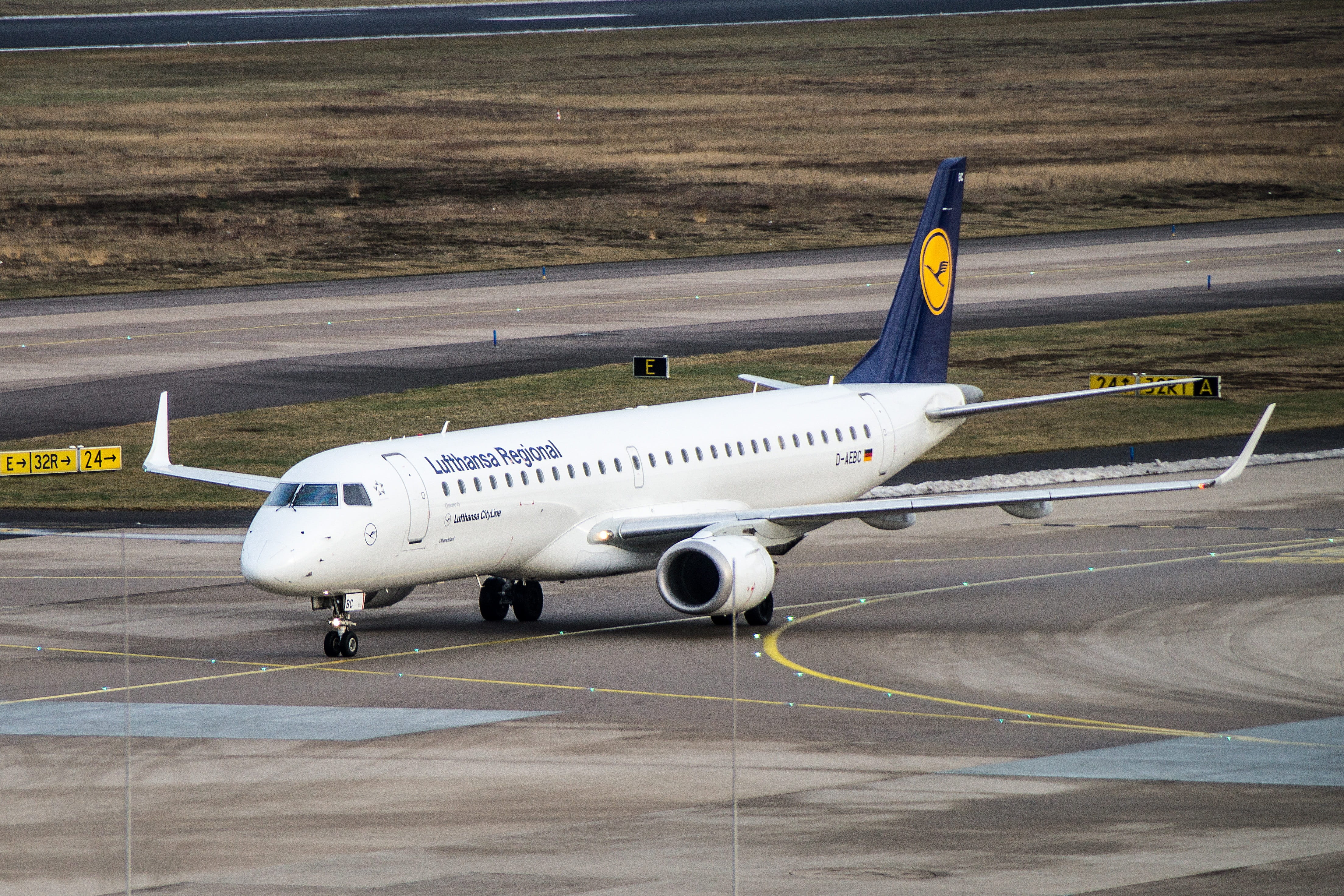 corporate jet, aircraft wing, day, airport runway, side view, business, airplane, cologne bonn airport, private airplane, travel, mode of transportation, HD Wallpaper