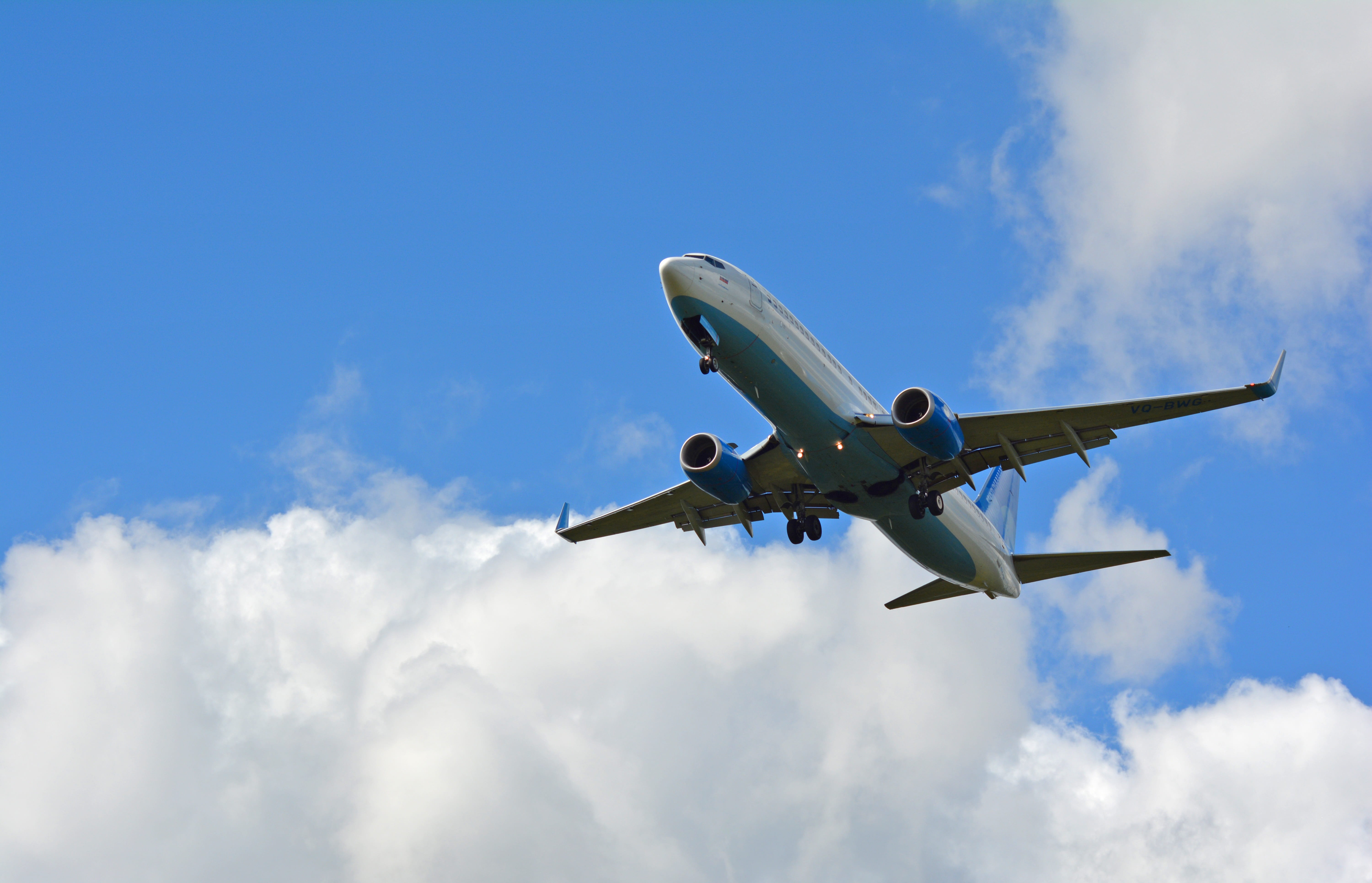 air vehicle, passenger aircraft, mode of transportation, sky, transportation, flyer, flight, leaving, landing, flying, fly, cloud - sky, airplane, low angle view, HD Wallpaper