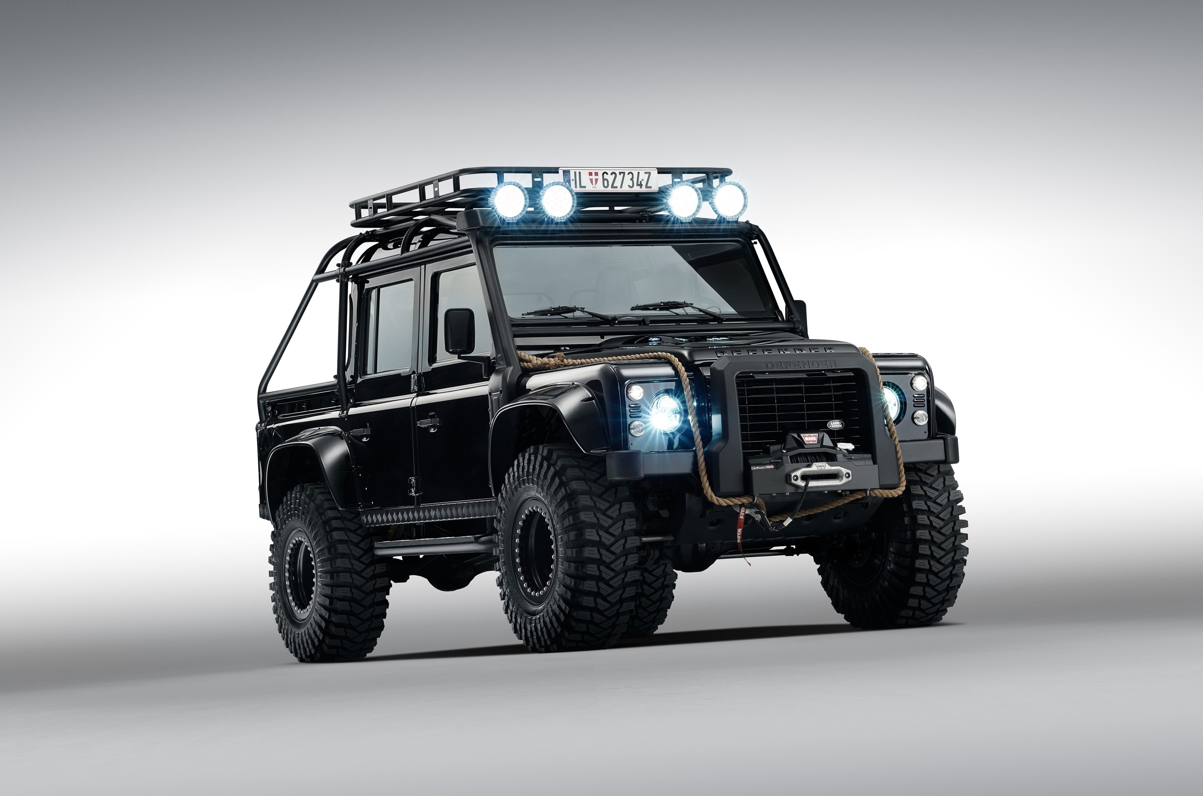 4K, technology, outdoors, studio shot, 4x4, motor vehicle, wheel, speed, adventure, low angle view, nature, gray background, land vehicle, car, mode of transportation, HD Wallpaper