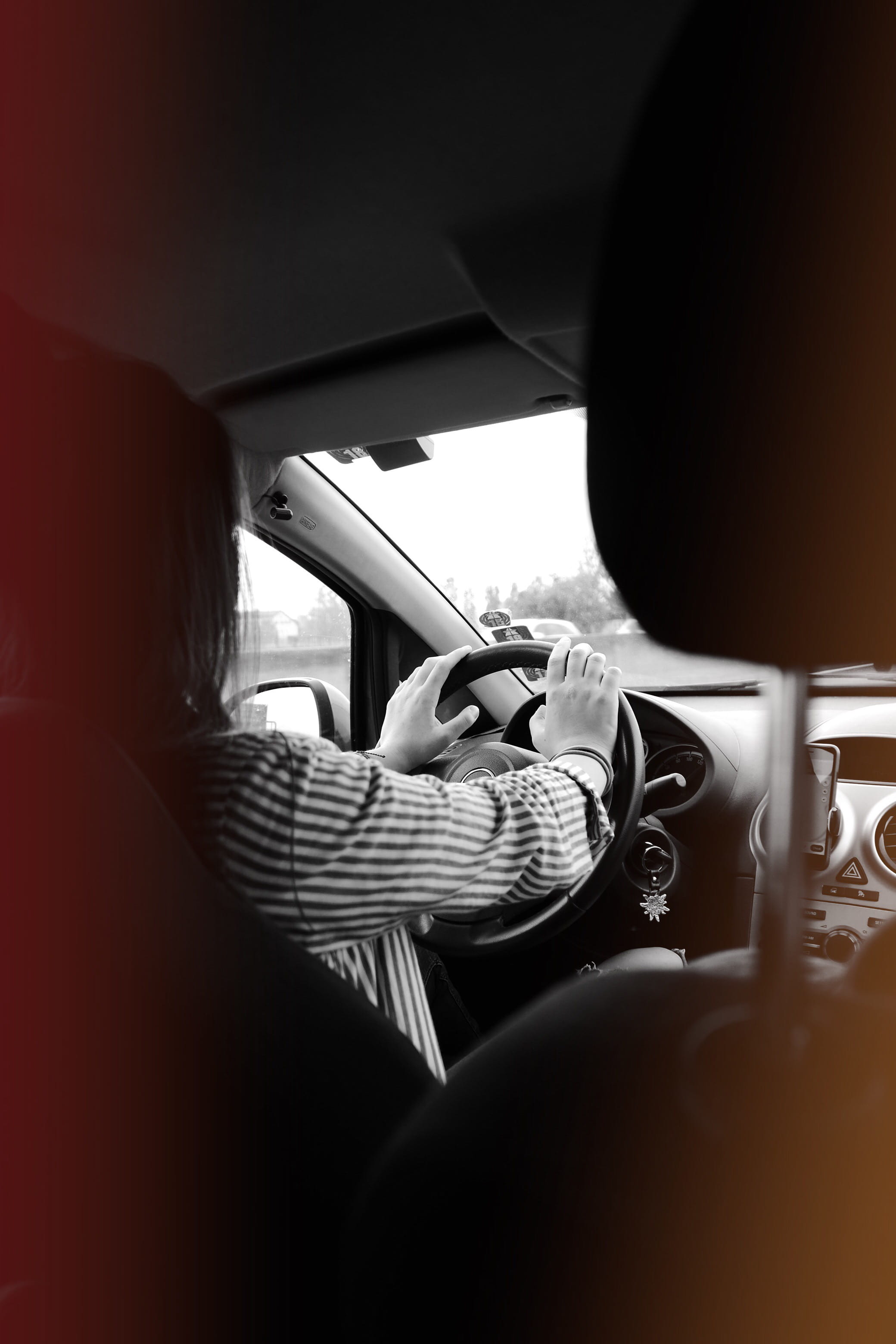 transportation, motor vehicle, person, driving, vehicle seat, gearshift, lighting, mirror, land vehicle, dating, lifestyles, convertible, real people, vehicle interior, Phone HD Wallpaper