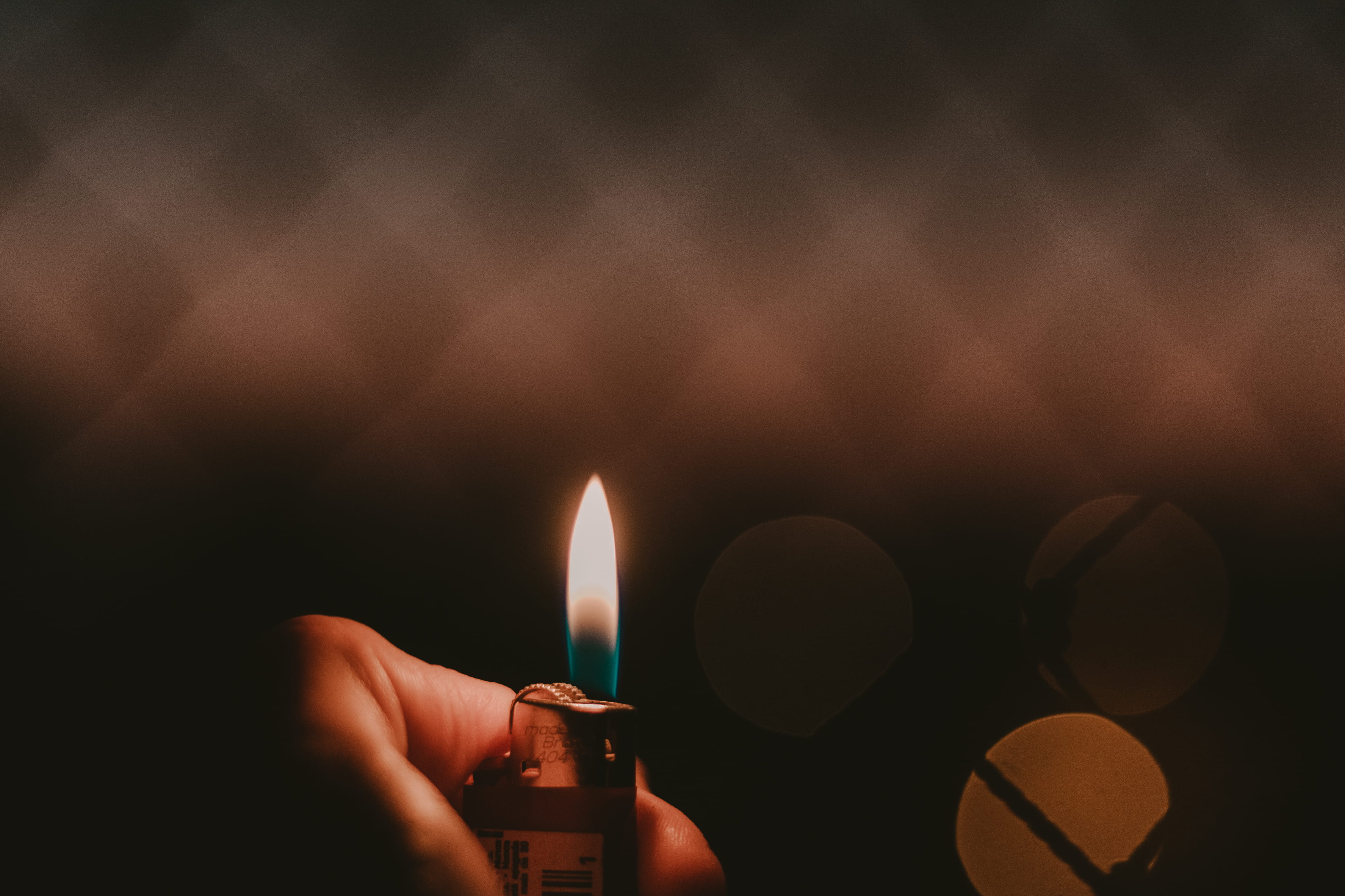 burning, igniting, person, green, blue, yellow, vintage, bokeh, lighter, lifestyle, dark, photo, holding, nature, hand, night, fire - natural phenomenon, HD Wallpaper