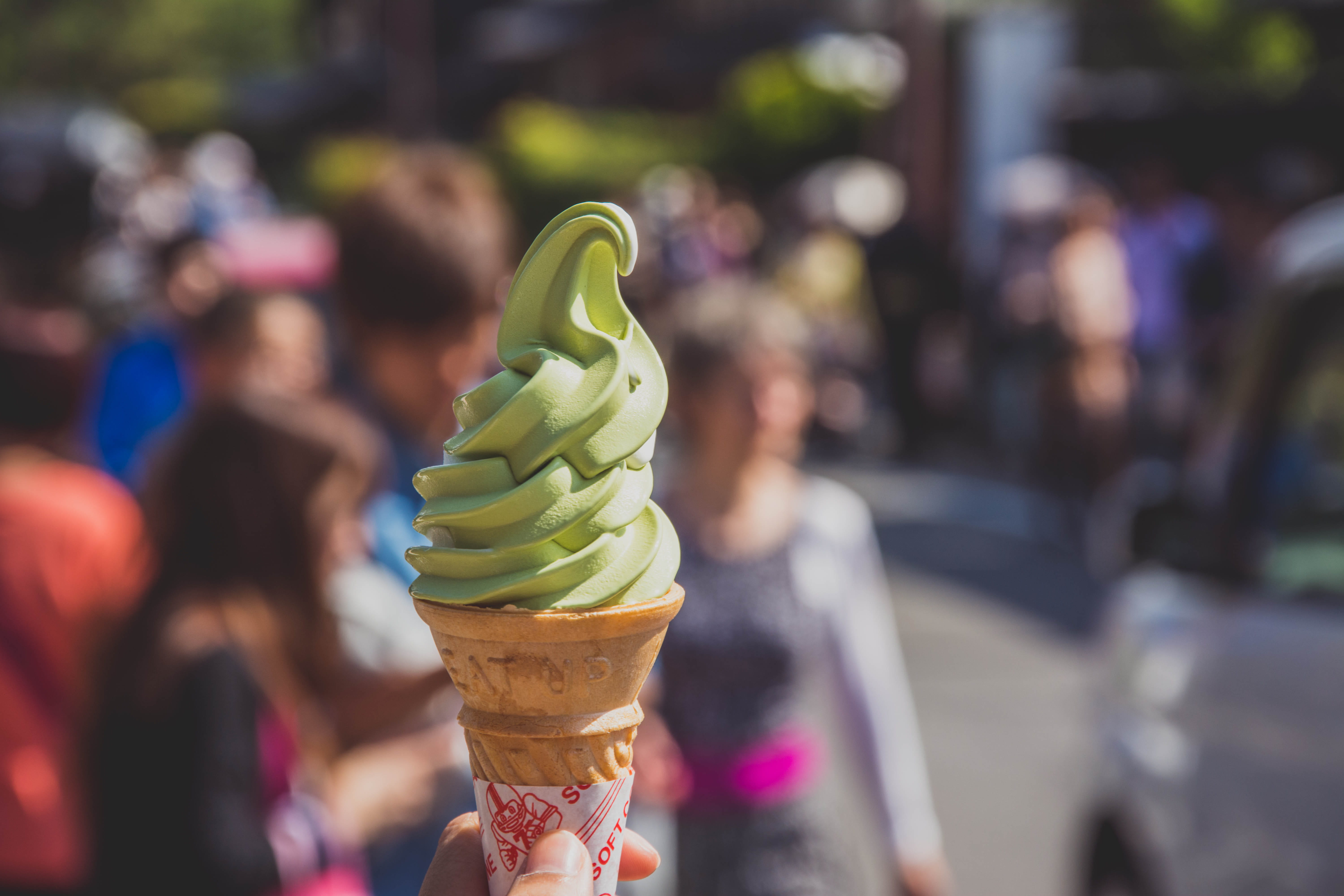 yummy, cone, day, sweet, ice, temptation, ice cream cone, 5K, frozen, food, cream, unhealthy eating, focus on foreground, sweet food, holding, outdoors, HD Wallpaper