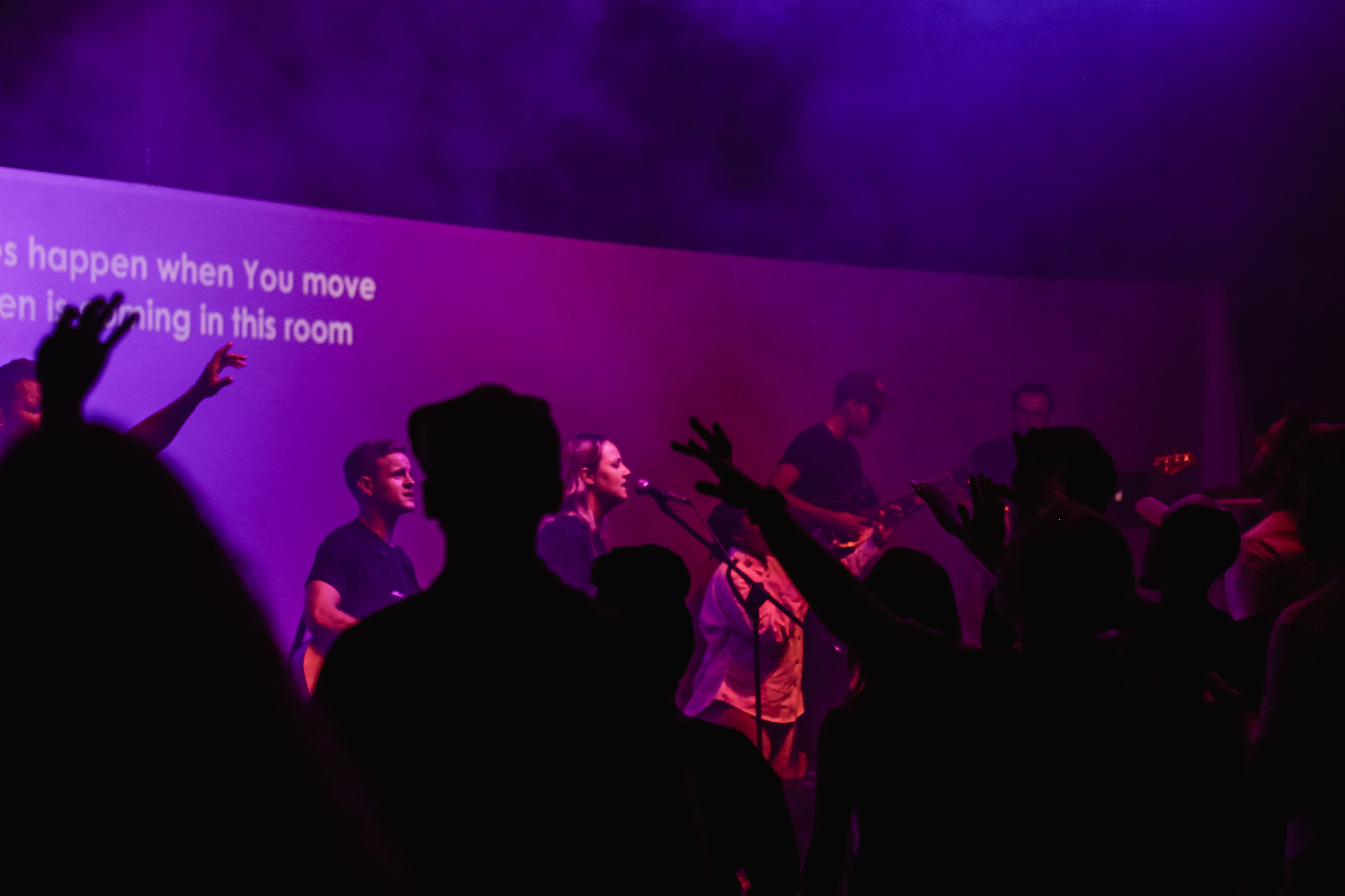 human, advertisement, purple, music, positive emotion, night club, indoors, audience, crowd, video gaming, stage, disco, night life, dark, party - social event, HD Wallpaper