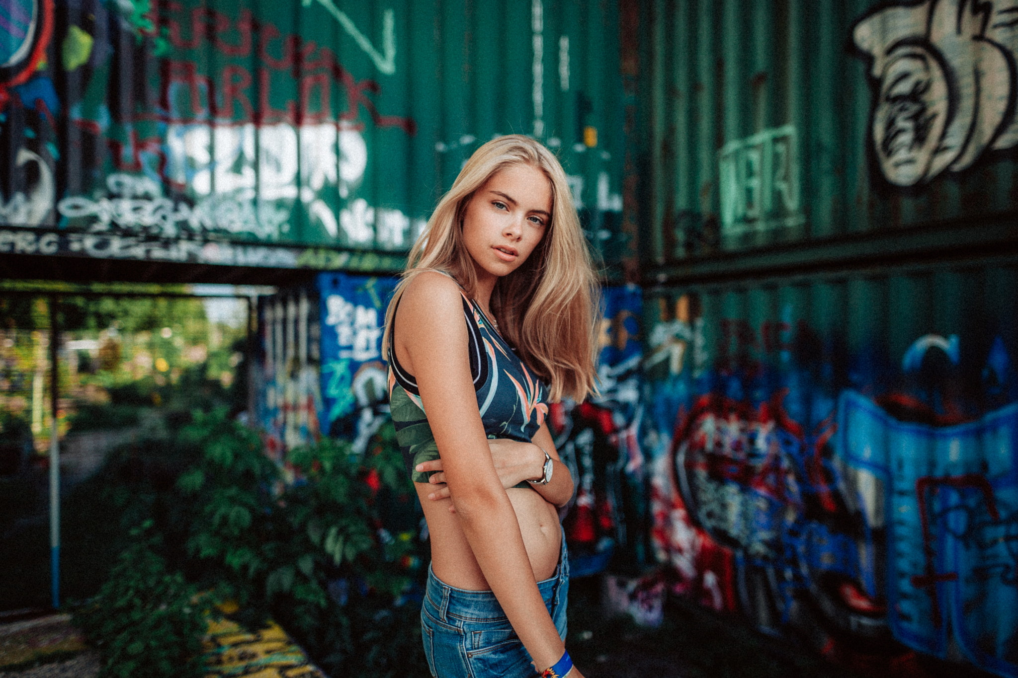 women, blonde, Tony Andreas Rudolph, tanned, Selina Kuschel, 1080P, depth of field, portrait, jeans, HD Wallpaper