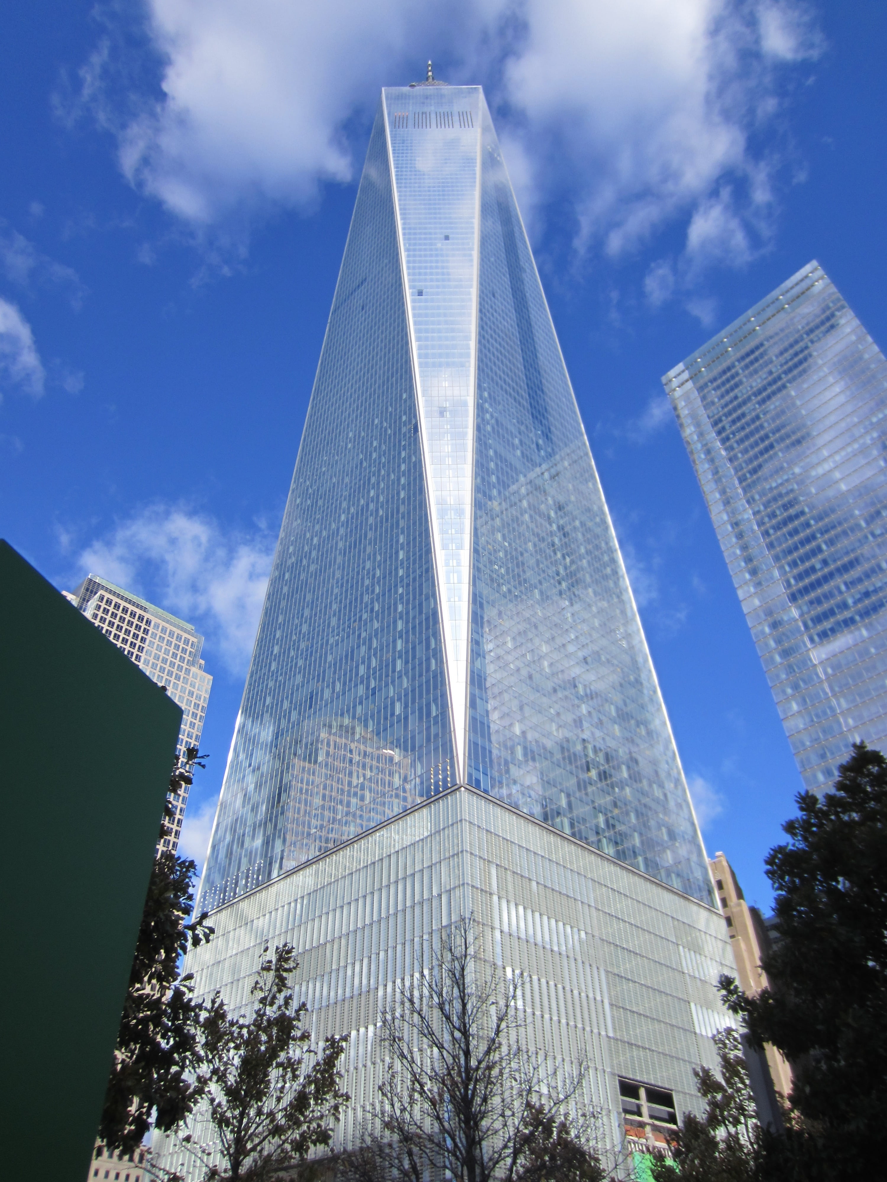 sky, york, reflection, luxury, tourism, america, outdoors, skyscraper, built structure, city, no people, architecture, travel destinations, new, downtown, Phone HD Wallpaper