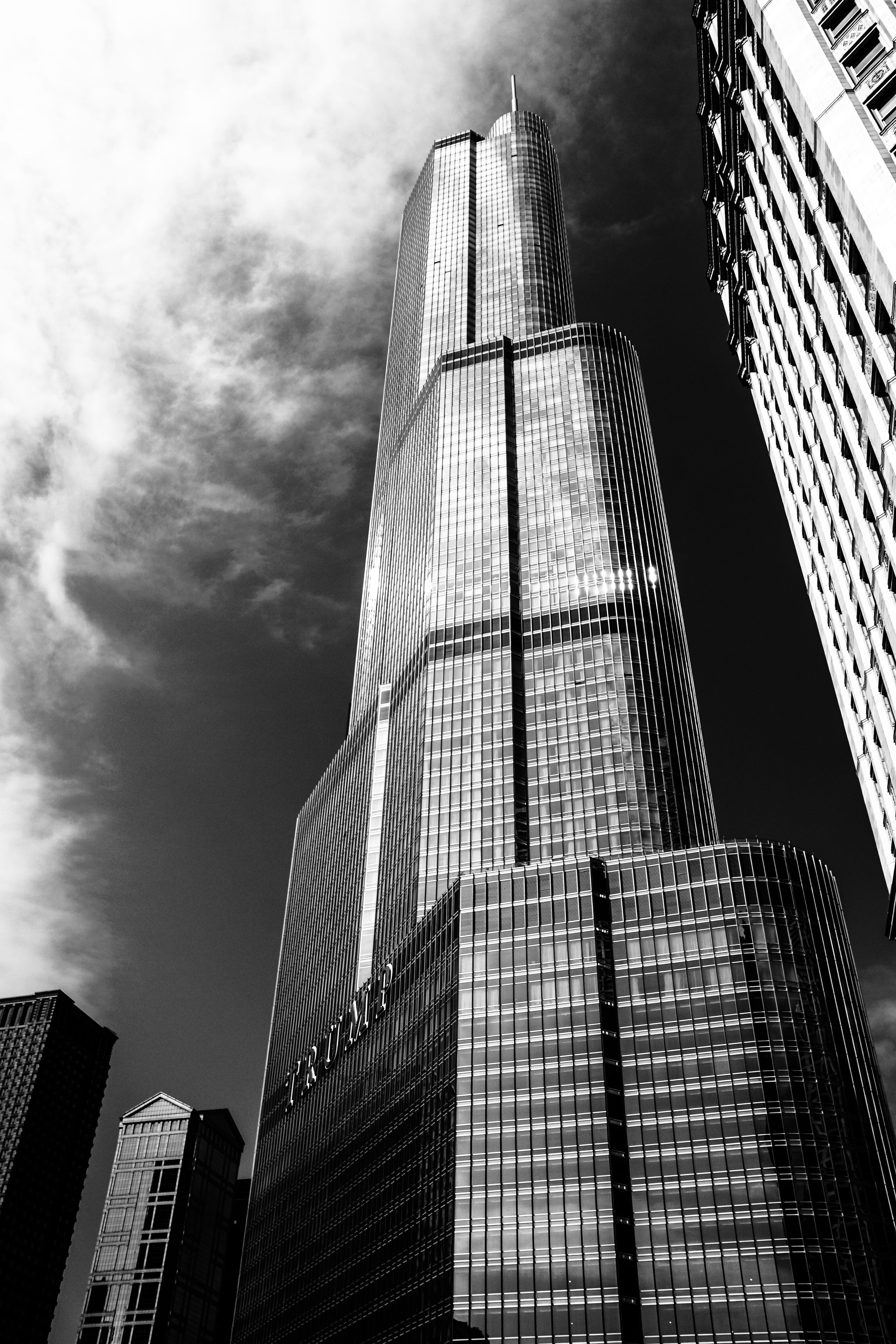 glass, 5K, trump tower, travel destinations, architecture, office, office building exterior, black, usa, cloud - sky, modern, skyscraper, city, no people, Phone HD Wallpaper