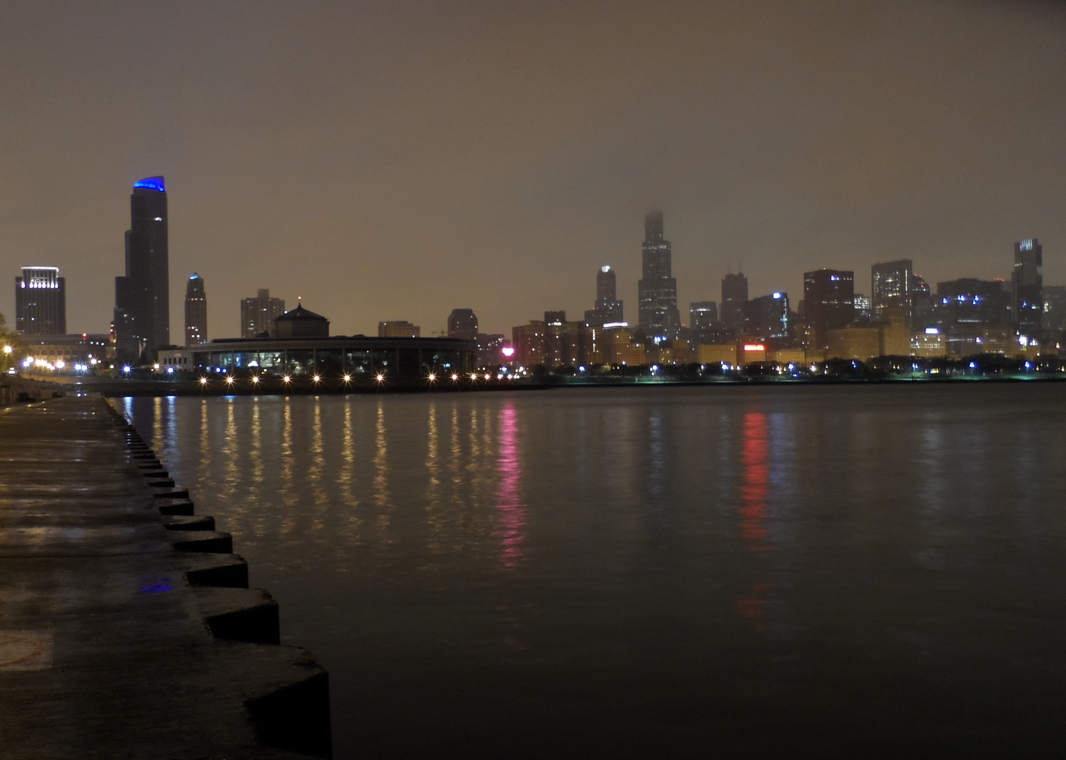 2K, lake michigan, near, office building exterior, waterfront, city, high, outdoors, building exterior, illuminated, night image, water, landscape, nature, HD Wallpaper