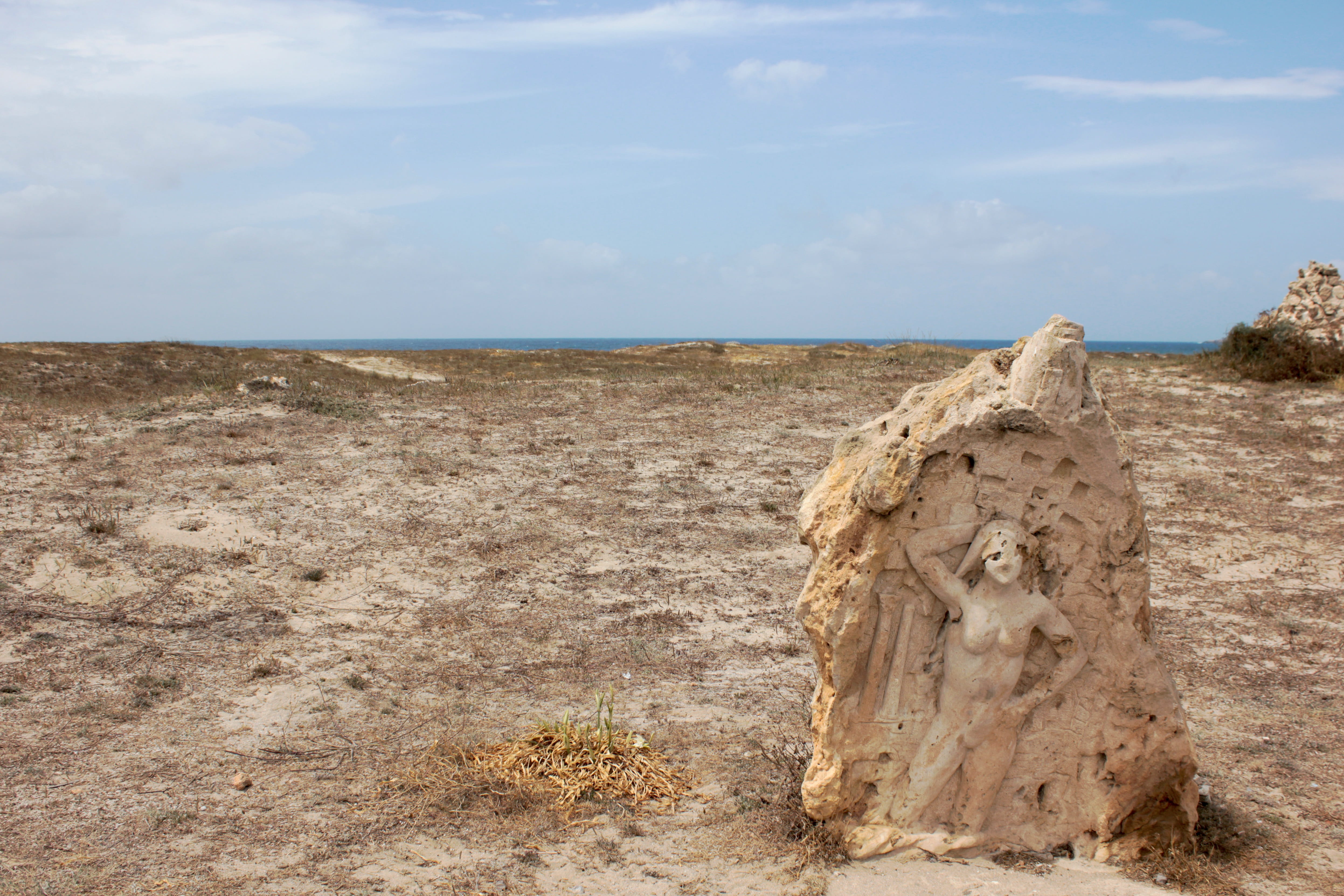 arid climate, horizon, sculpture, horizon over water, beach, sand, tranquil scene, environment, 4K, waters, clouds, sky, no people, the phoenicians, landscape, HD Wallpaper