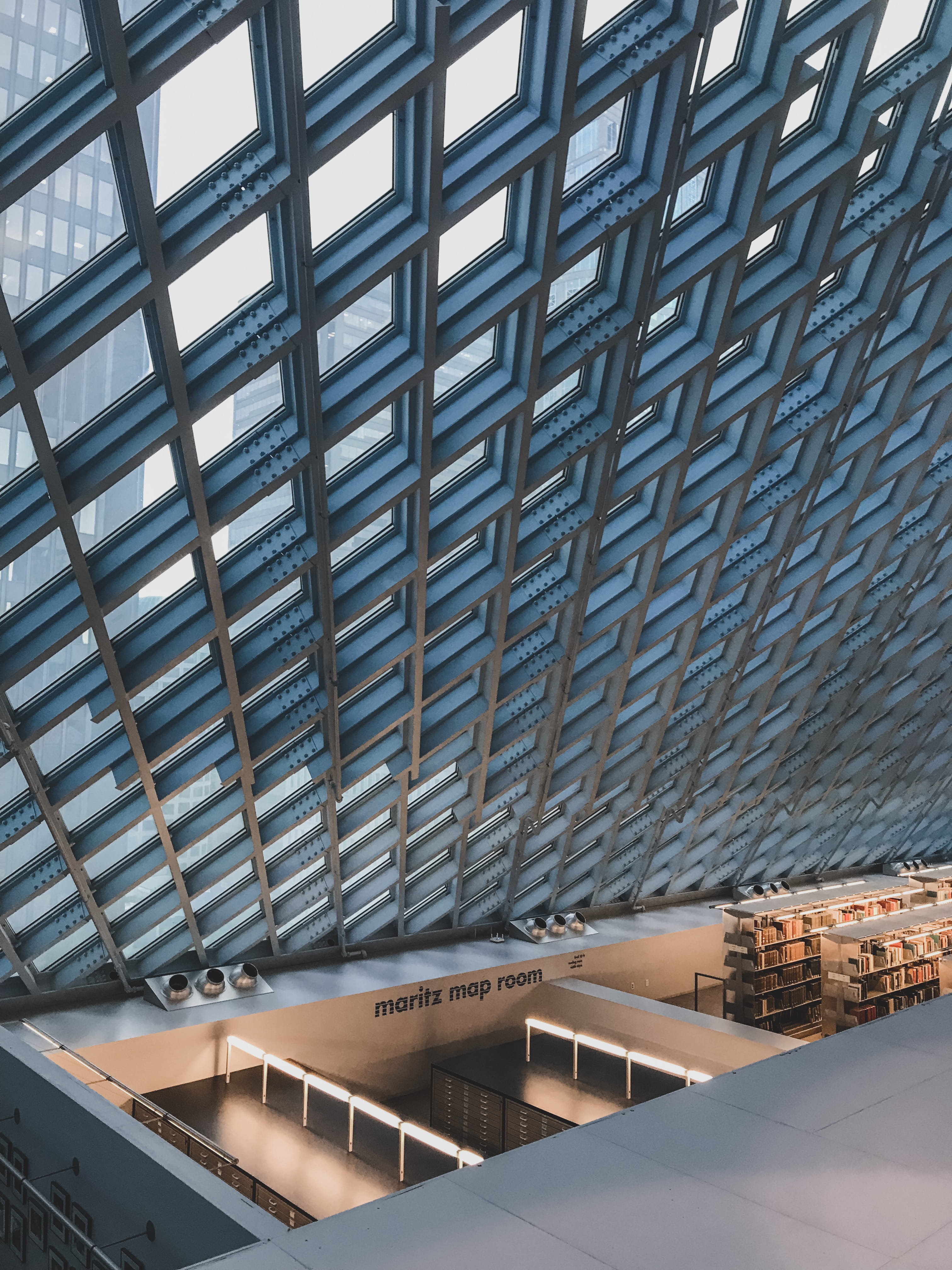 4K, indoors, high rise, office building exterior, no people, seattle, sunlight, shapes, city, roof beam, town, library, usa, white, iat, design, urban, Phone HD Wallpaper