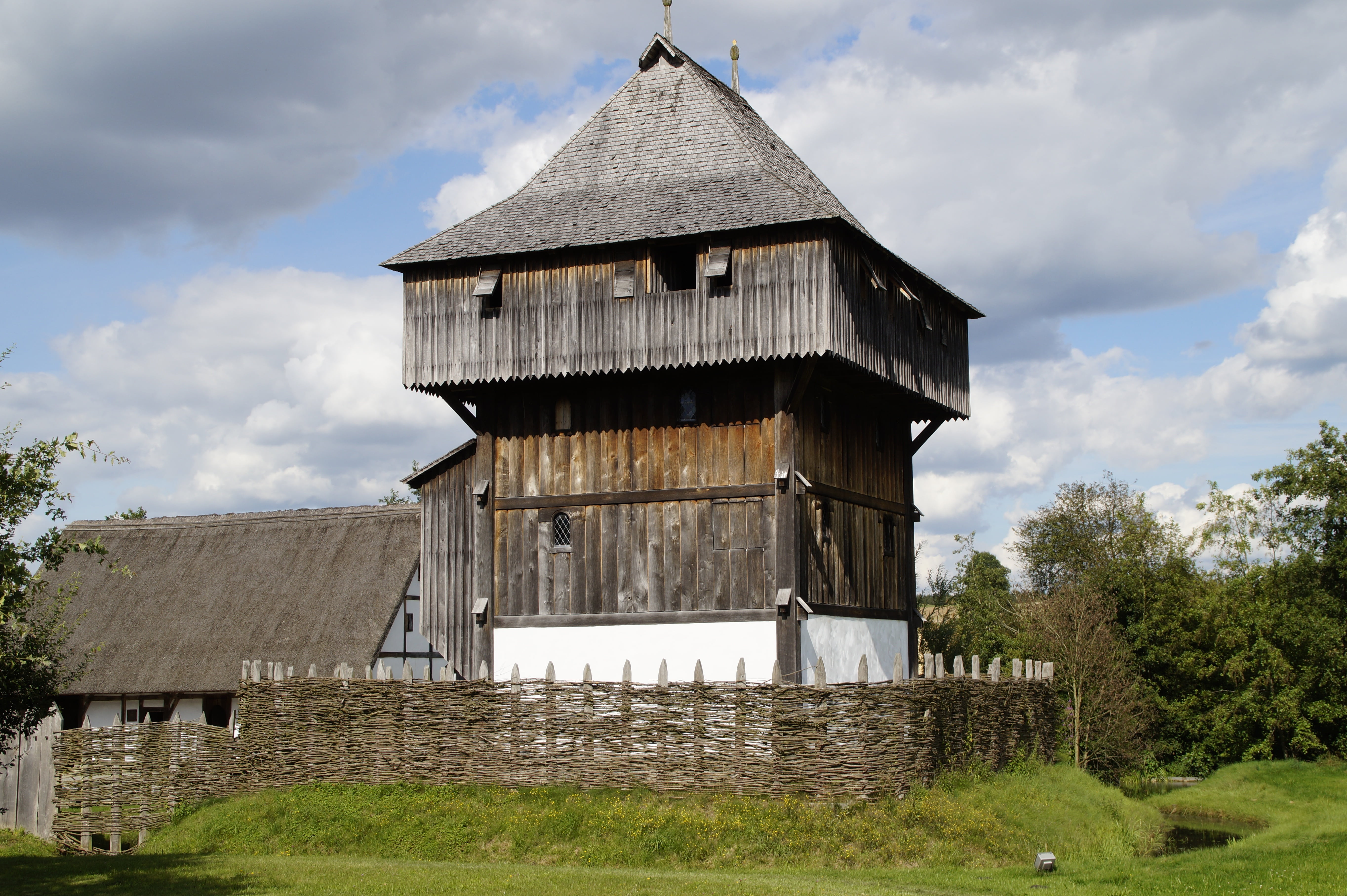 woods, reconstruction, day, wood - material, bach ritterburg, cultures, nature, building, wooden castle, old, 5K, germany, sky, land, kanzach, summer, HD Wallpaper