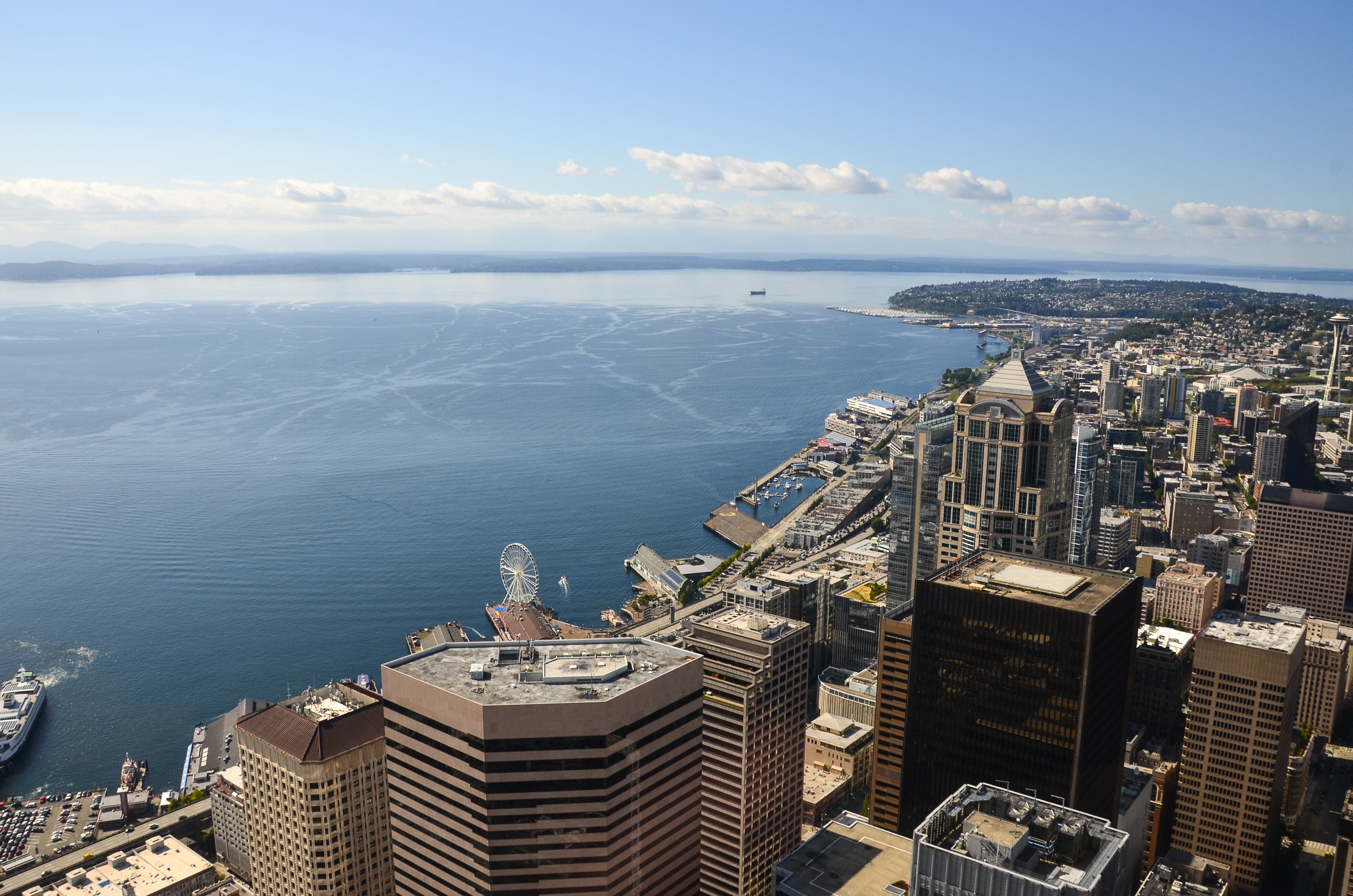 4K, water, bay, financial district, america, sea, cloud - sky, built structure, washington, outlook, horizon, skyscraper, high angle view, building exterior, HD Wallpaper