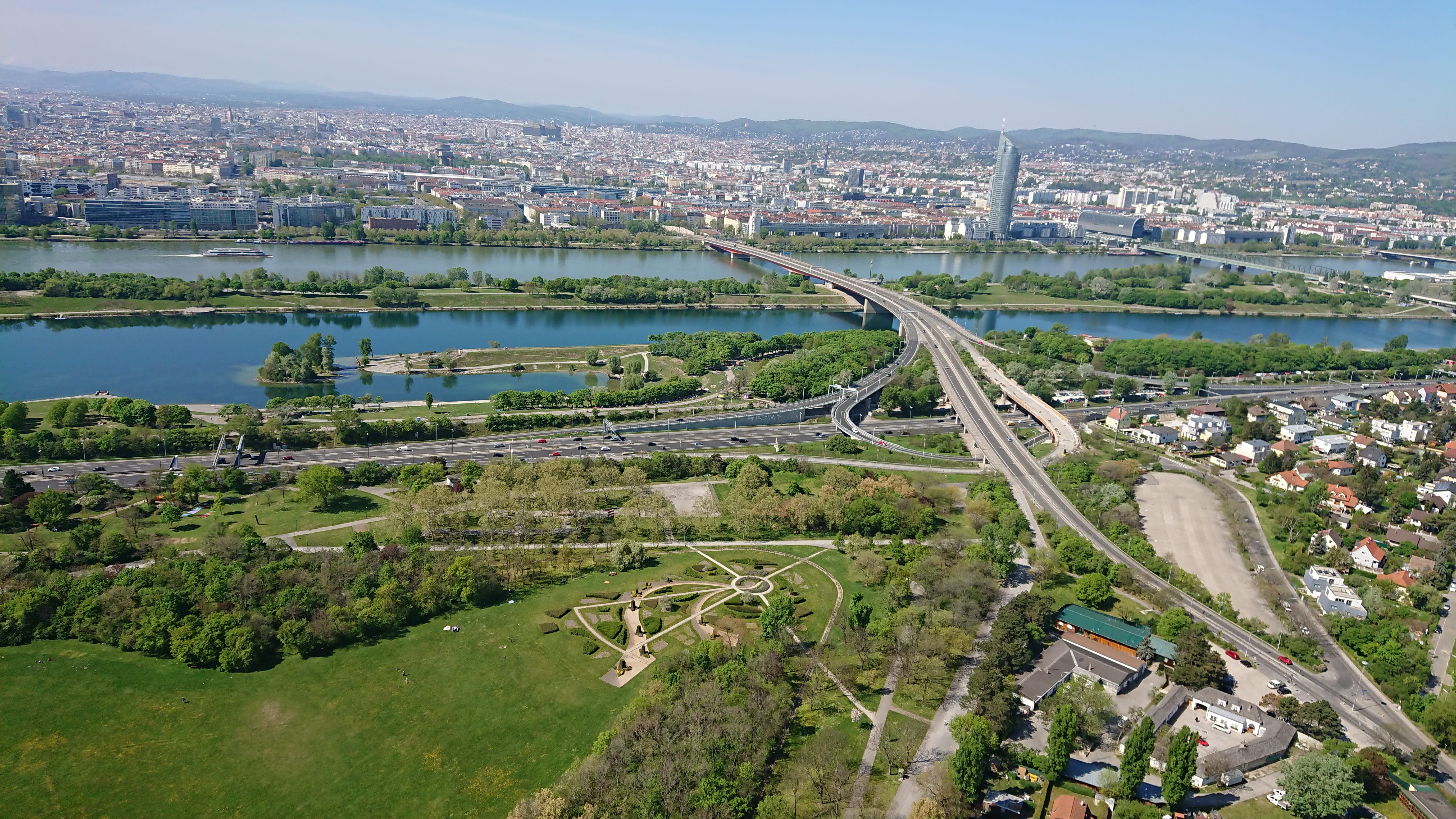 cityscape, nature, office building exterior, bridge, outdoors, skyscraper, plant, way, aerial view, vehicle, photography, building exterior, multiple lane highway, HD Wallpaper