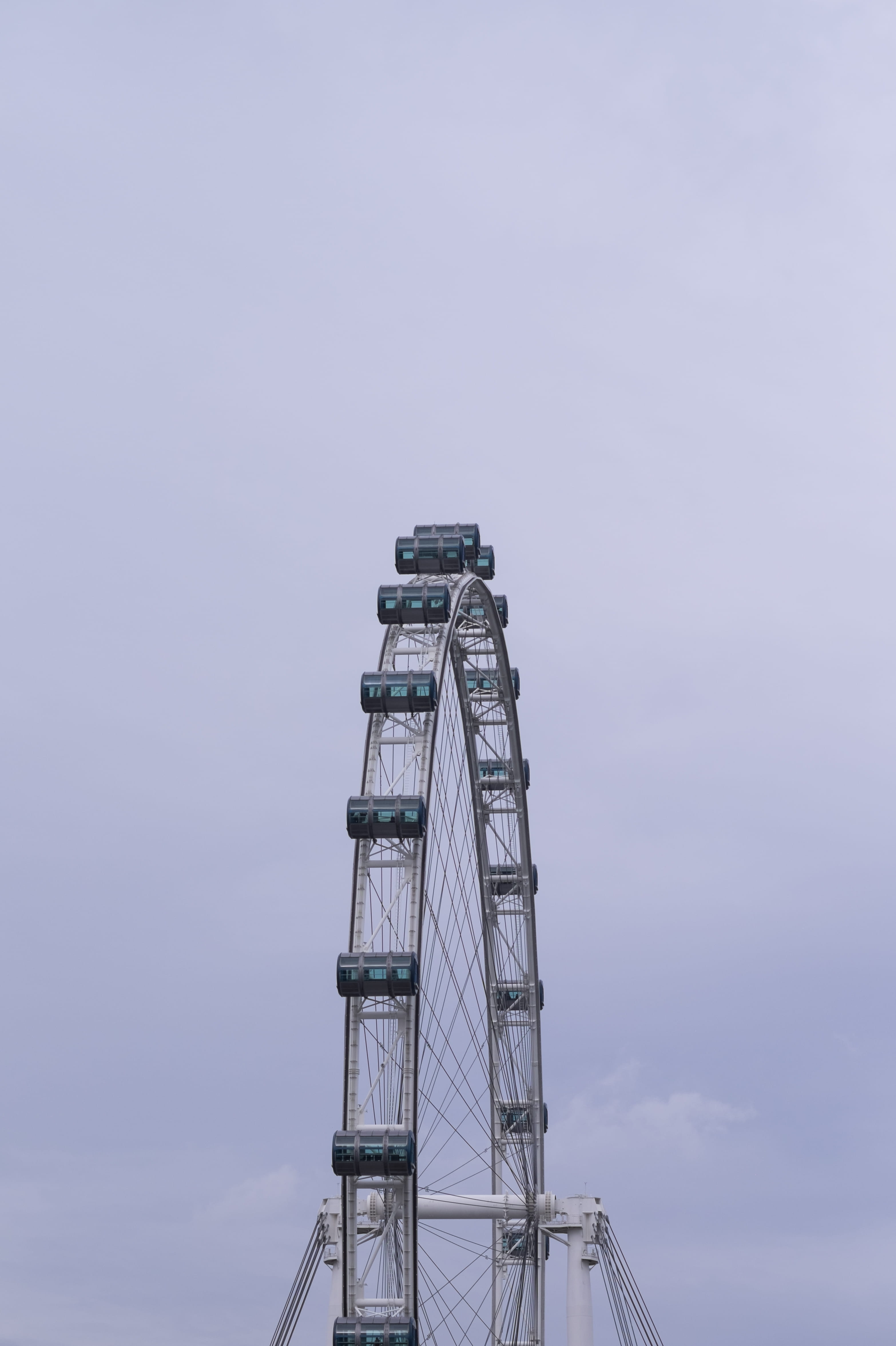 no people, beauty in nature, metal, cloud - sky, built structure, travel, singapore flyer, nature, day, sky, tower, singapore, technology, tall - high, Phone HD Wallpaper