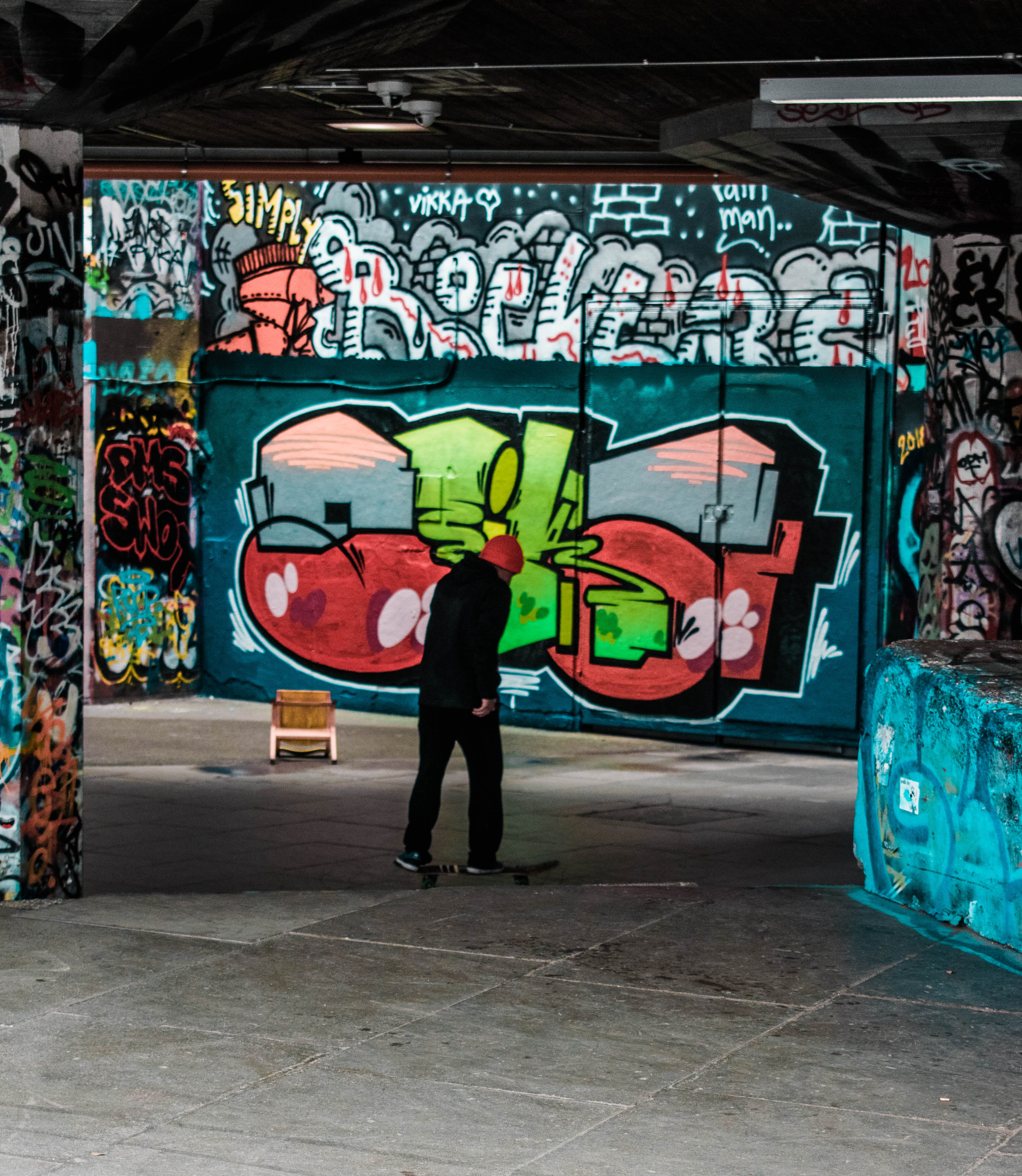 skate, street photography, real people, skateboard, graffiti wall, leisure activity, rear view, one person, skaters, uk, full length, candid, england, art, Phone HD Wallpaper
