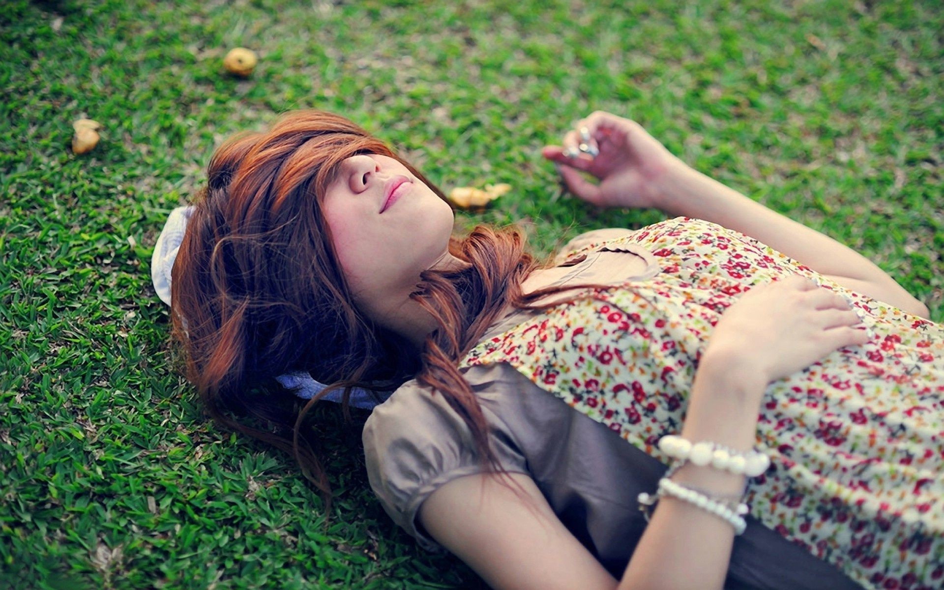 lying on back, plant, hair, young adult, beautiful woman, beauty, women outdoors, covering face, one person, outdoors, lying down, young women, lifestyles, HD Wallpaper