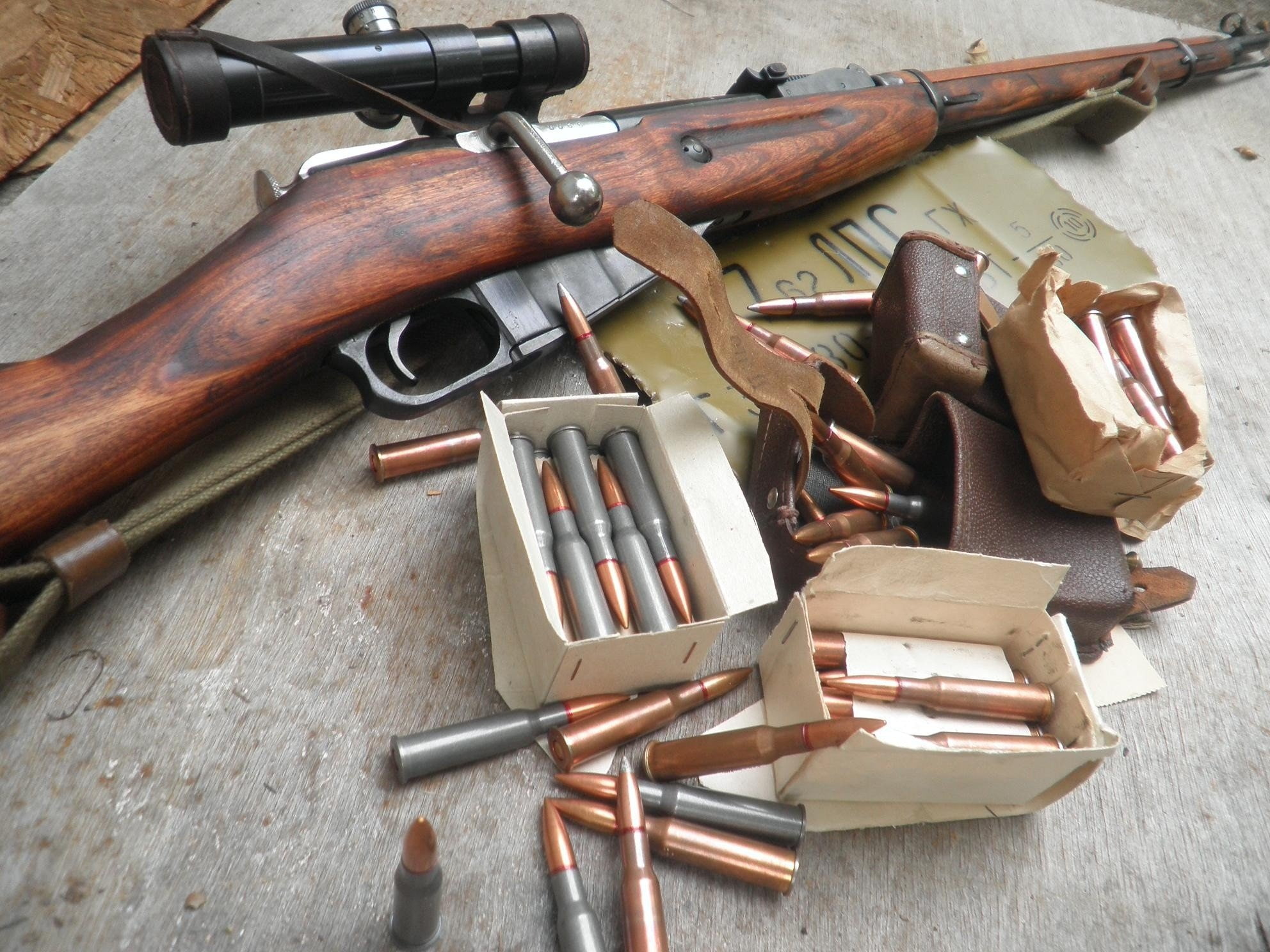 gun bolt action rifle mosin nagant, gun, tool, ammunition, work tool, 1080P, choice, high angle view, large group of objects, no people, weapon, wood - material, HD Wallpaper