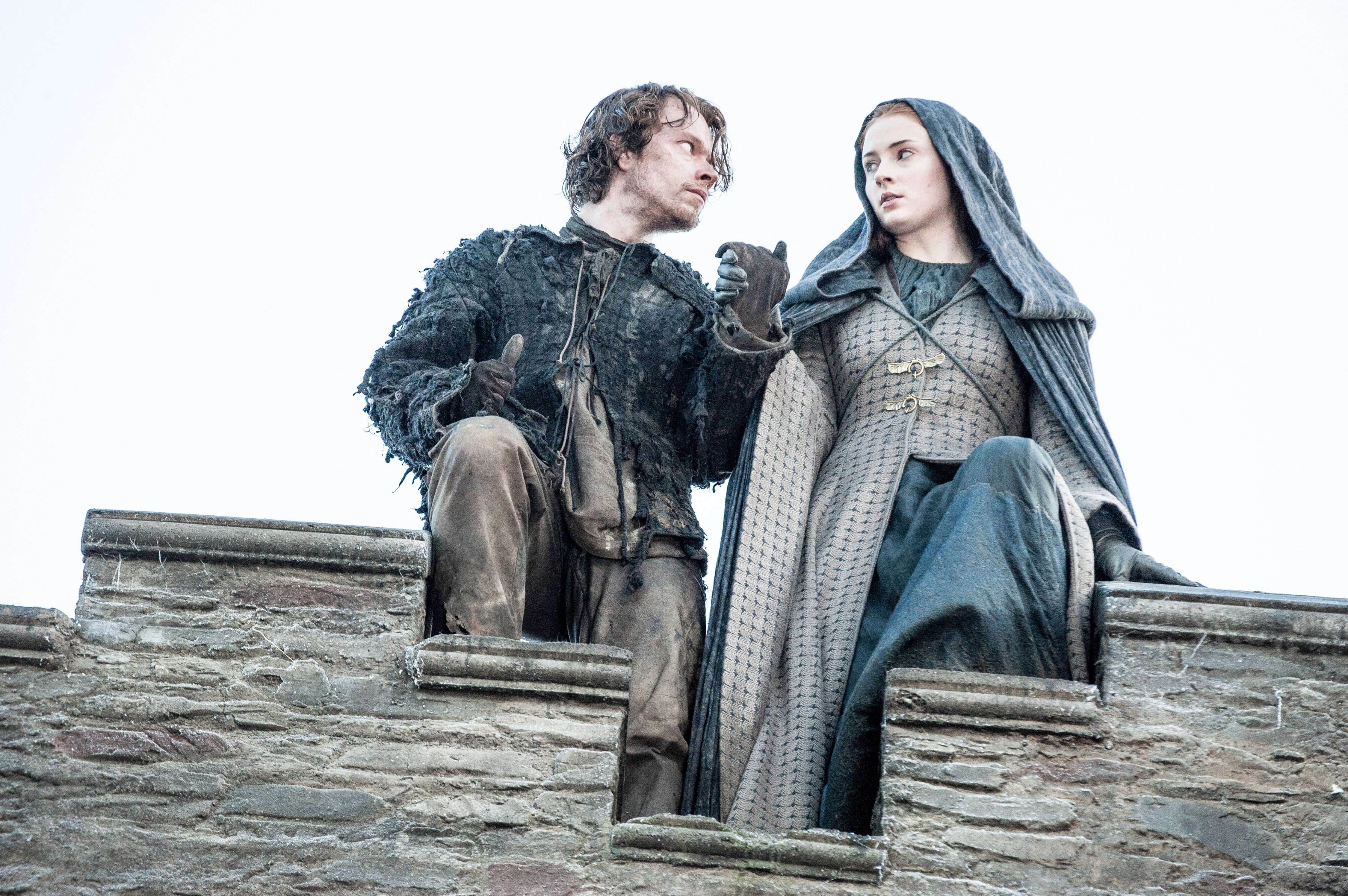Alfie Allen, Sansa Stark, TV Show, 4K, Game Of Thrones, Sophie Turner, Theon Greyjoy, HD Wallpaper