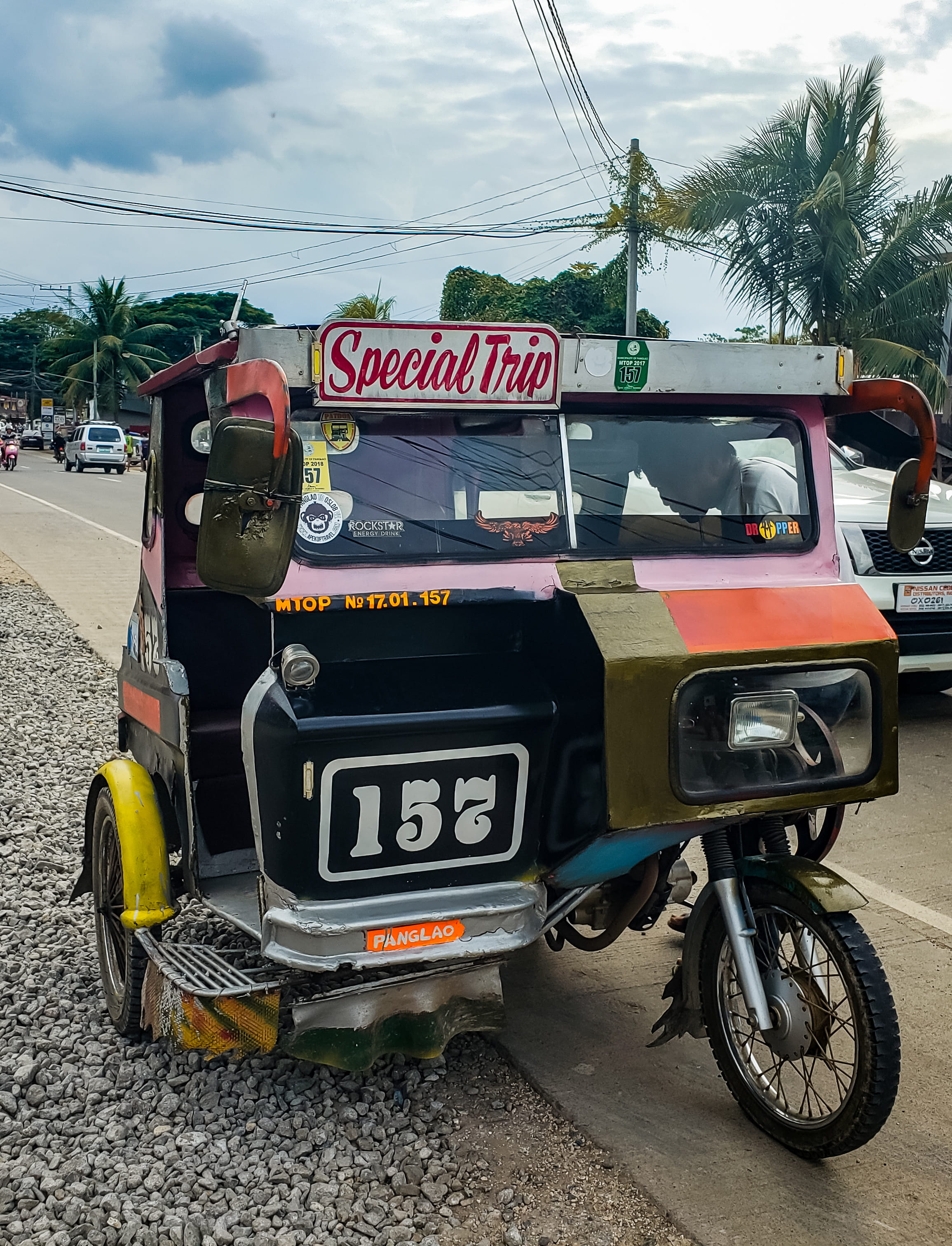 spoke, transportation, wheel, day, sky, car wheel, tree, bohol, western script, nature, asphalt, panglao, tire, travel, alloy wheel, plant, truck, motor vehicle, Phone HD Wallpaper