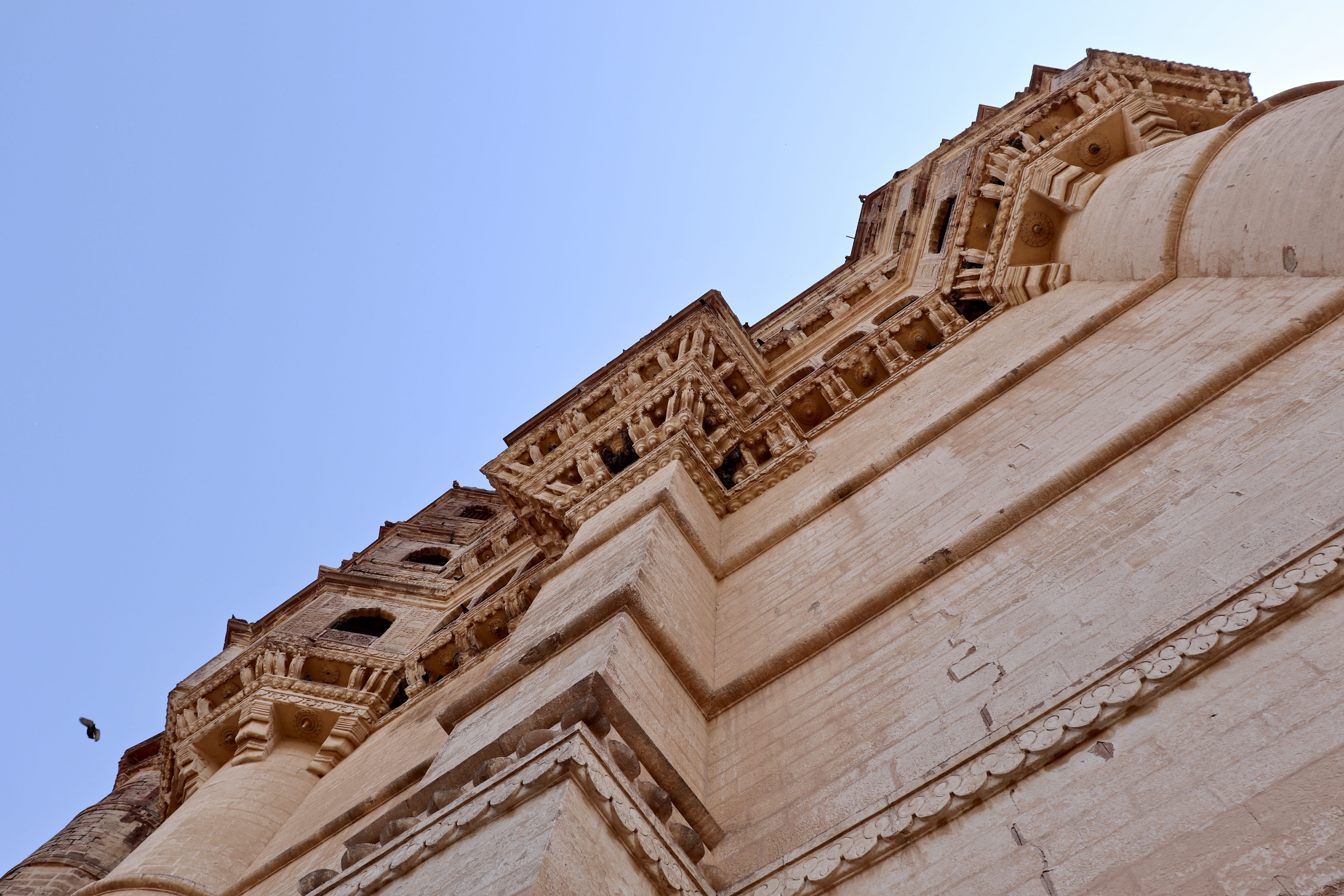 the past, india, archaeology, place of worship, low angle view, sky, architectural column, built structure, belief, structure, history, day, building, fort, HD Wallpaper