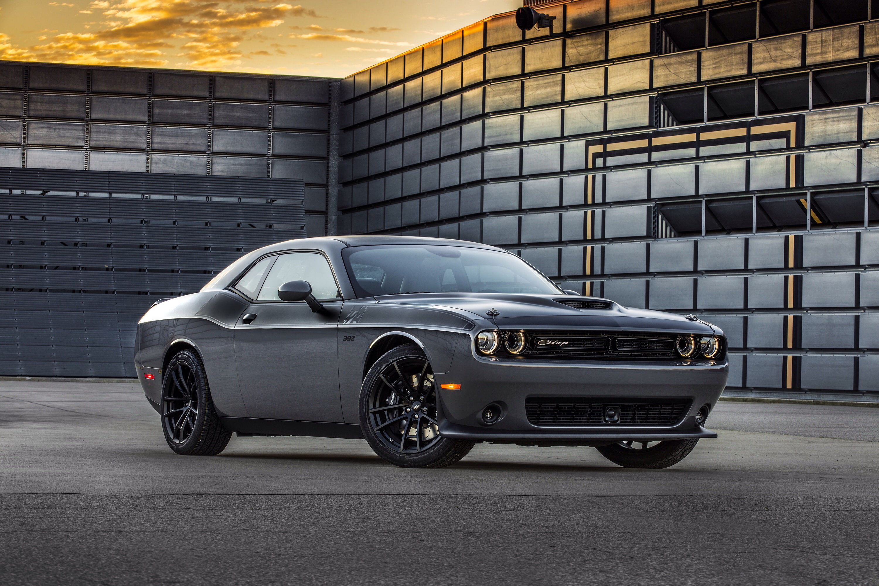 city, smooth, Dodge, land vehicle, motor vehicle, building exterior, wealth, 2017 Cars, outdoors, street, mode of transportation, built structure, silver colored, HD Wallpaper