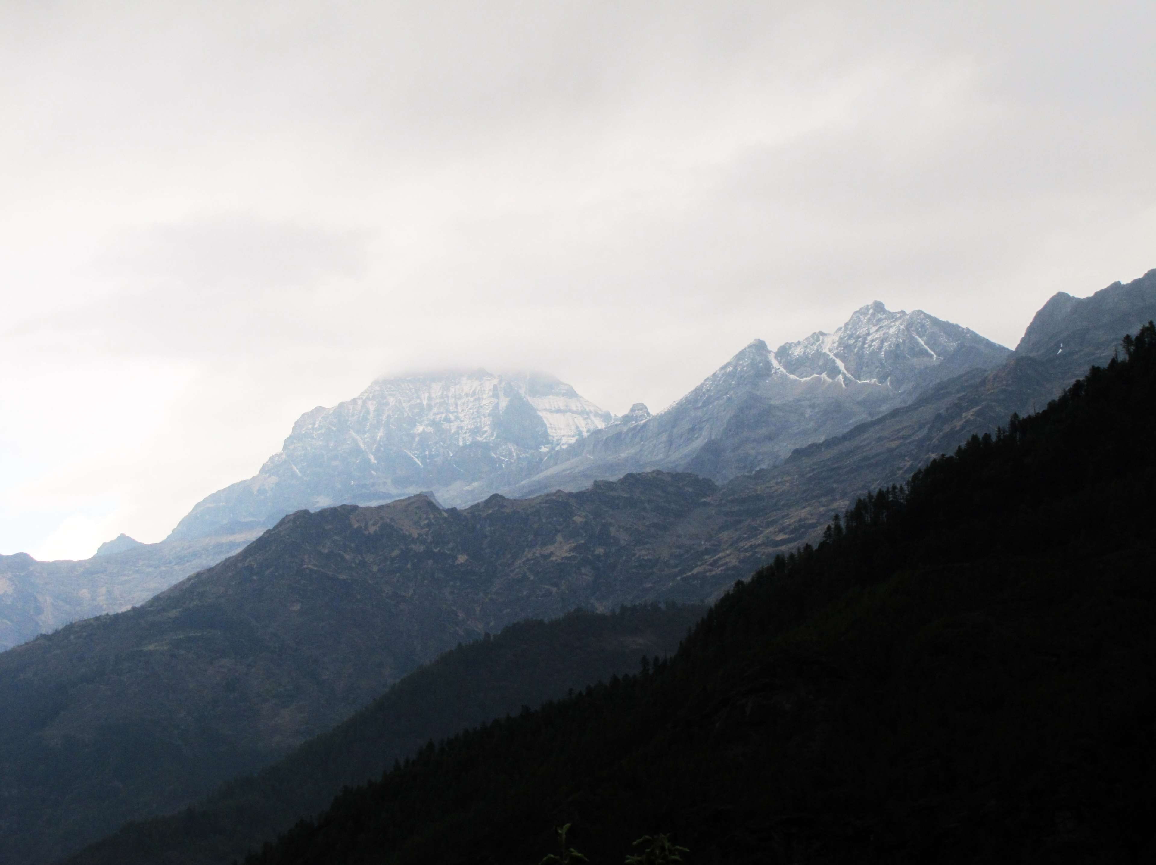 sky, 4K, winter, mountain, cold temperature, beauty in nature, tranquility, formation, outdoors, bhutan, range, mountain range, tranquil scene, nature, HD Wallpaper