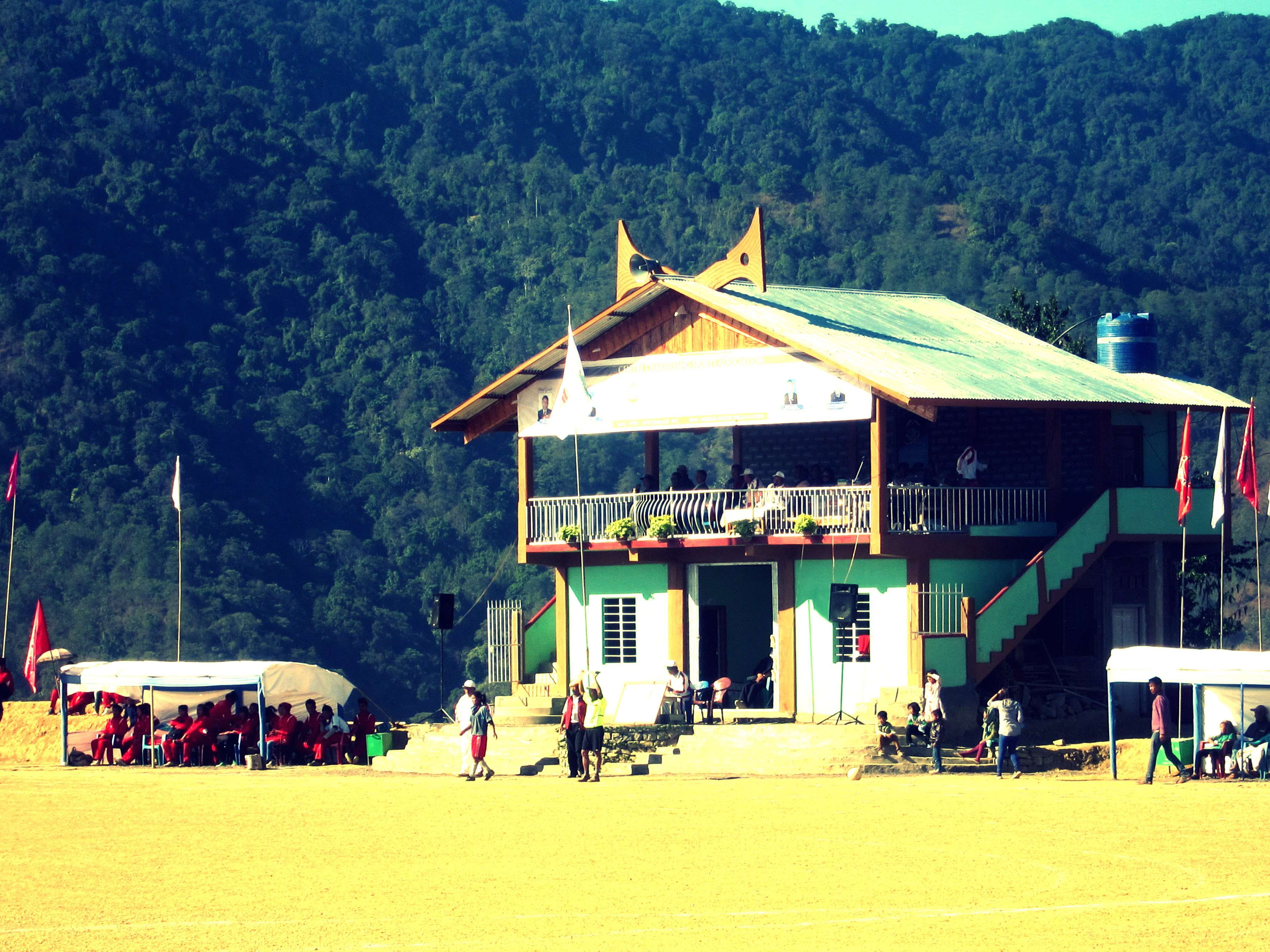 men, building exterior, day, 2K, building, built structure, group of people, real people, mountain, incidental people, land, nagaland, large group of people, HD Wallpaper